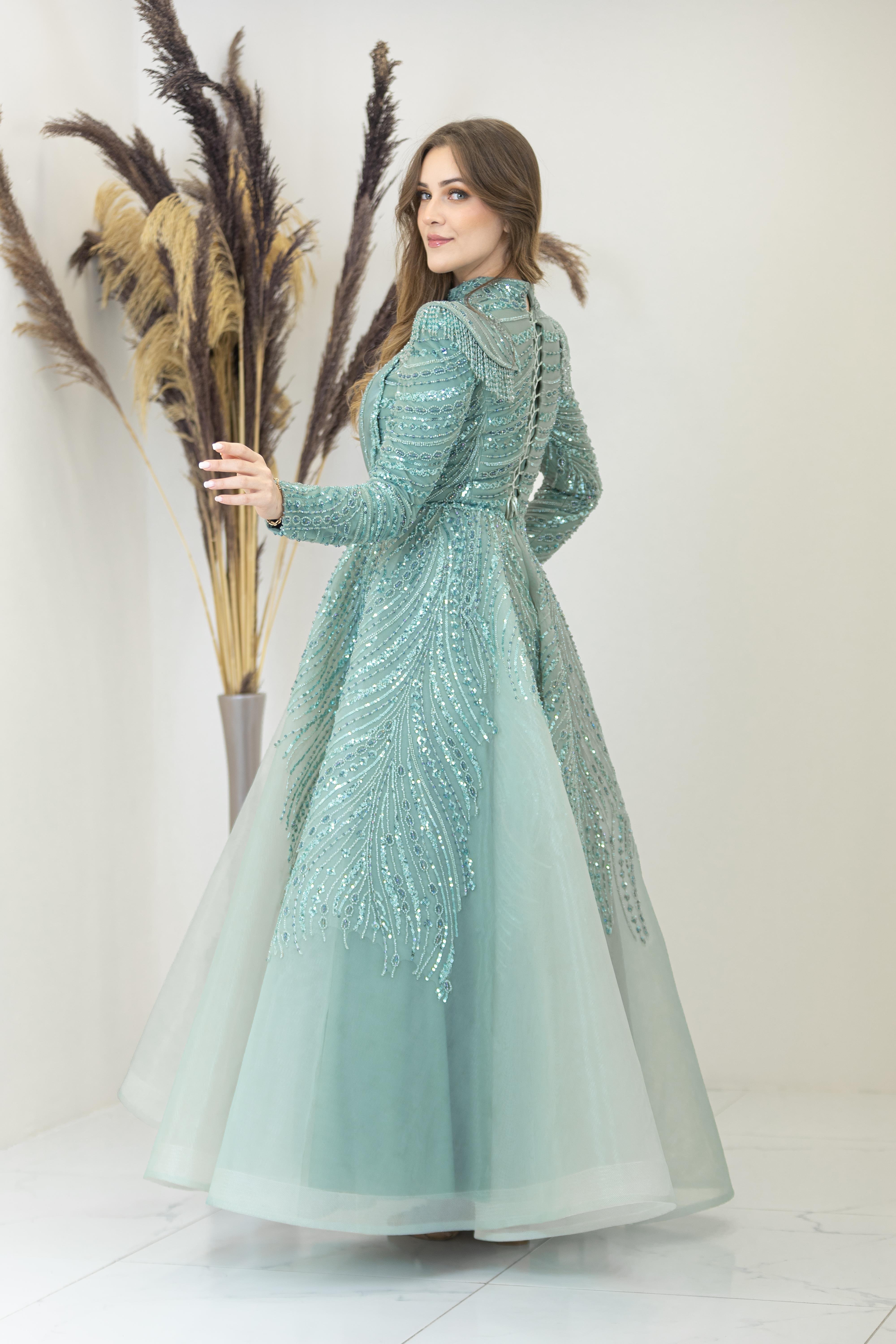 Önü Drapeli Omzu Boncuk Vatkalı Liyon Abiye - Çağla