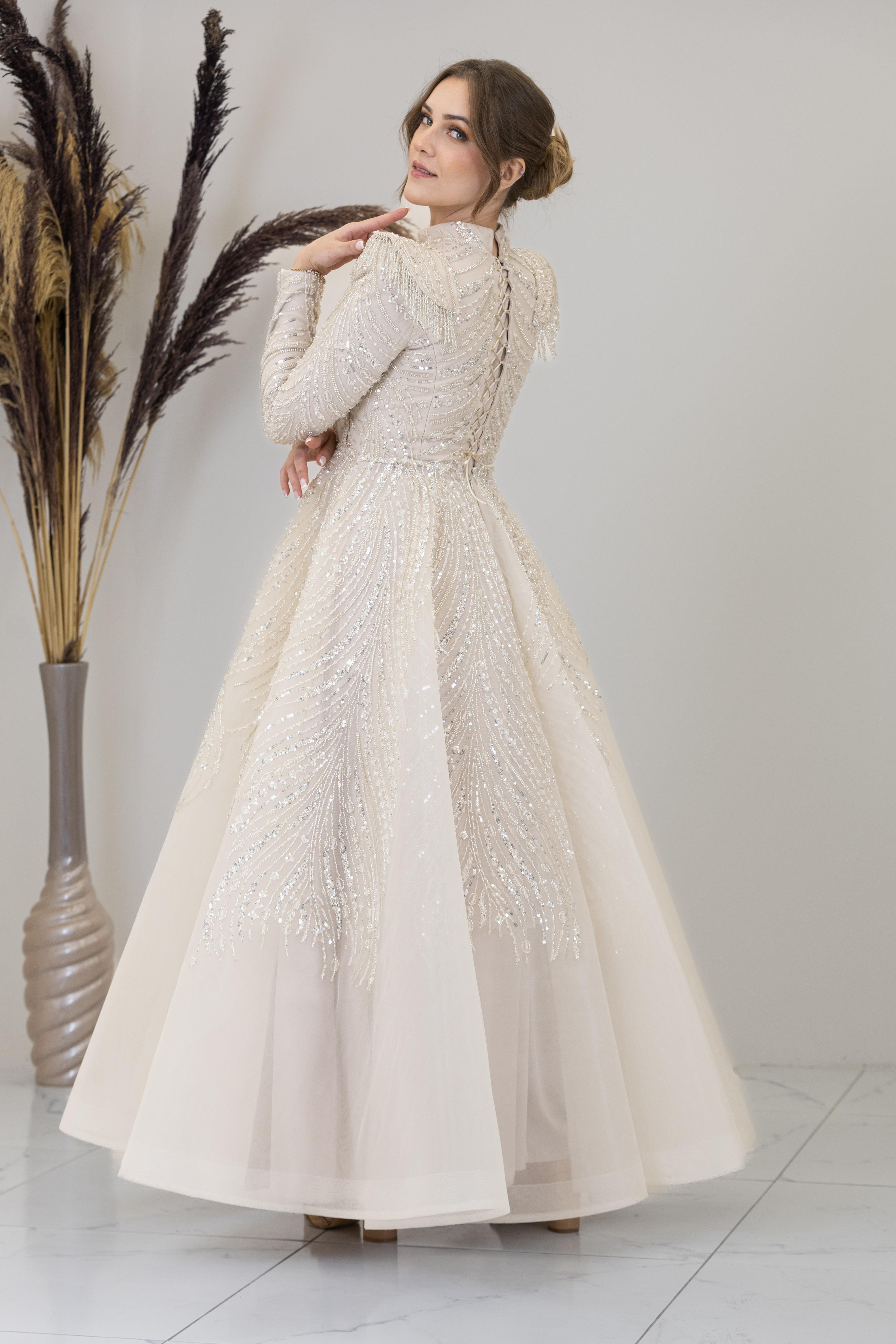 Önü Drapeli Omzu Boncuk Vatkalı Liyon Abiye - Taş Rengi