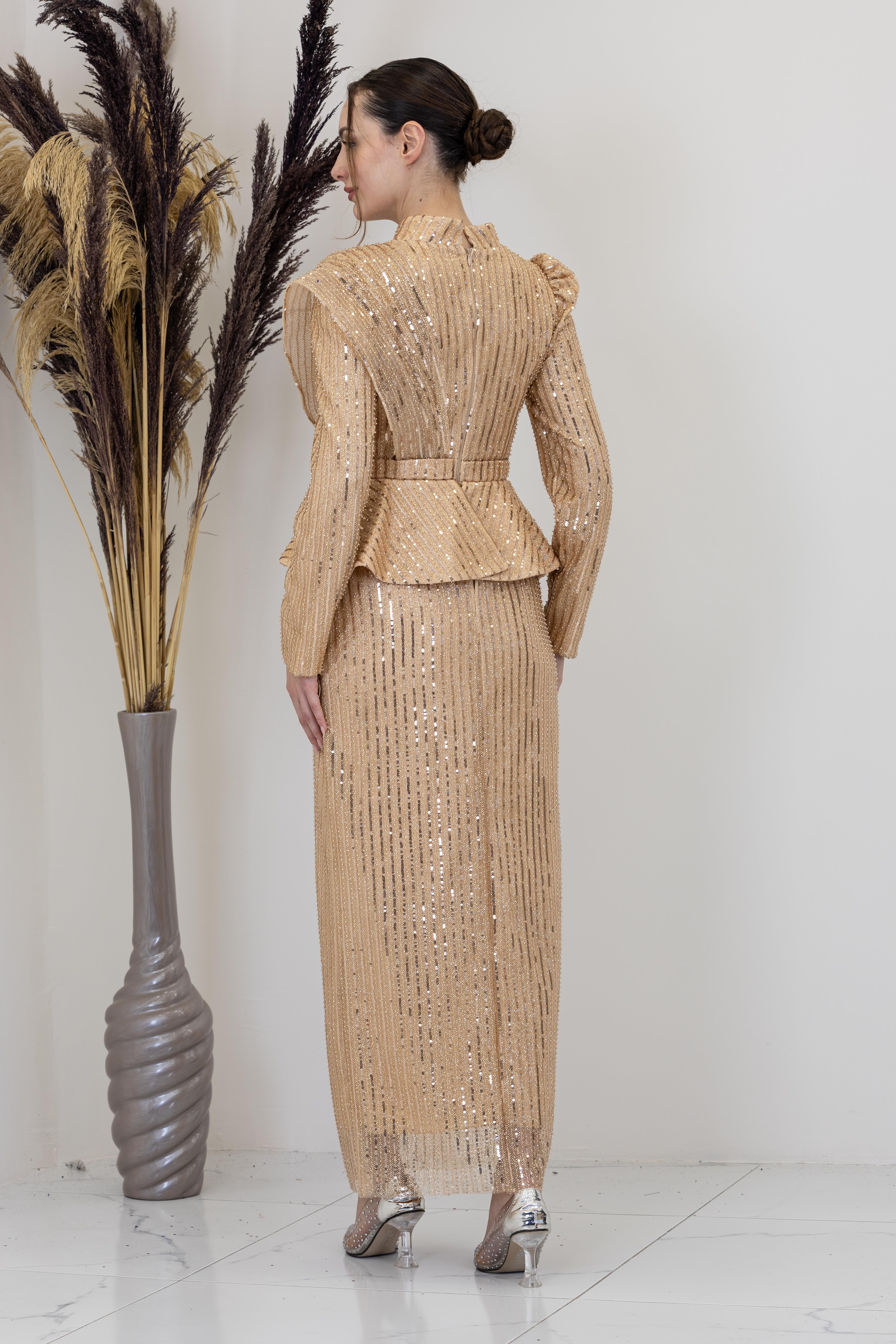 Peplum Detaylı Otriş Tüylü Pamira Abiye - Gold