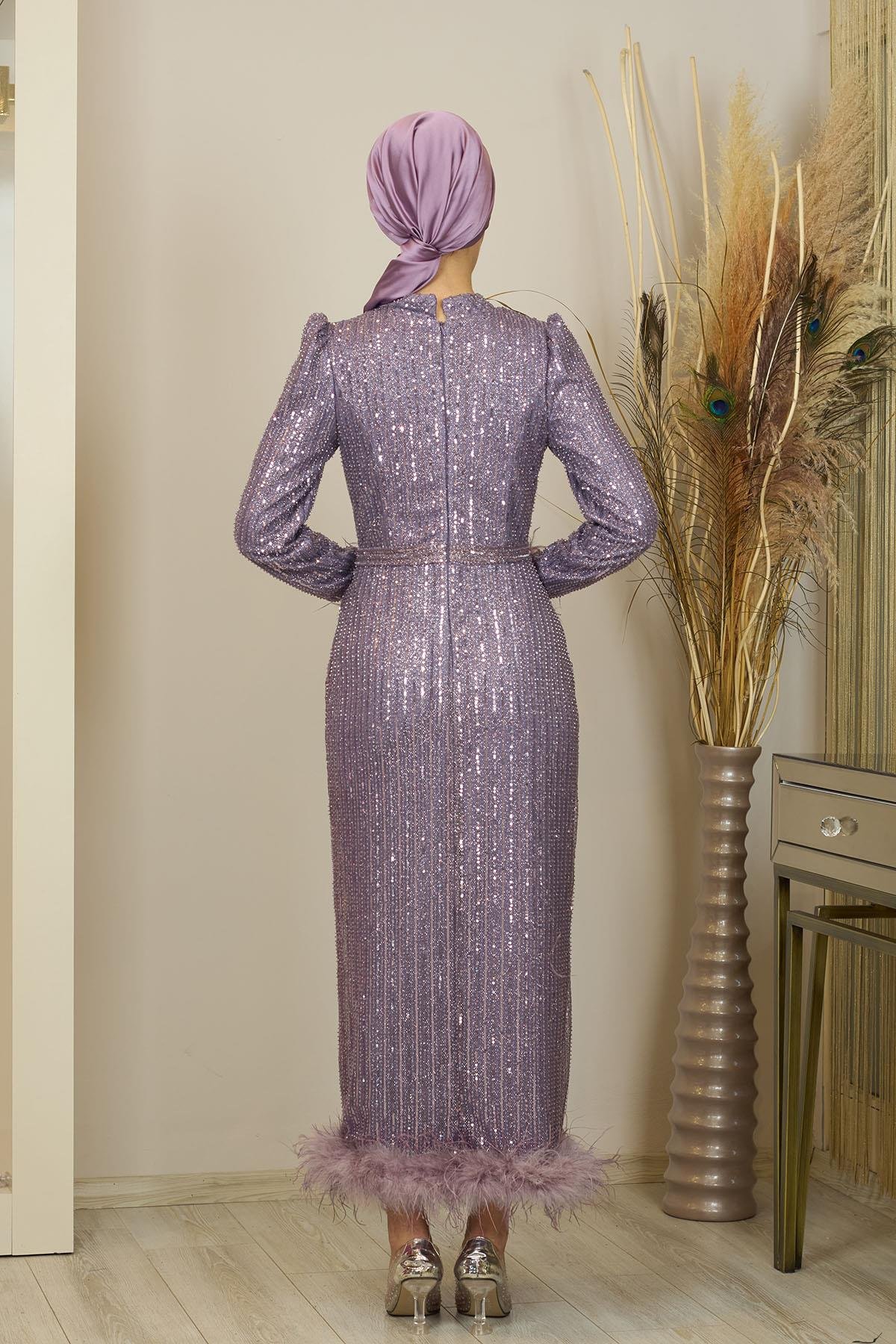 Tüylü Boncuk İşlemeli Bilek Boy Ecrin Abiye Lila