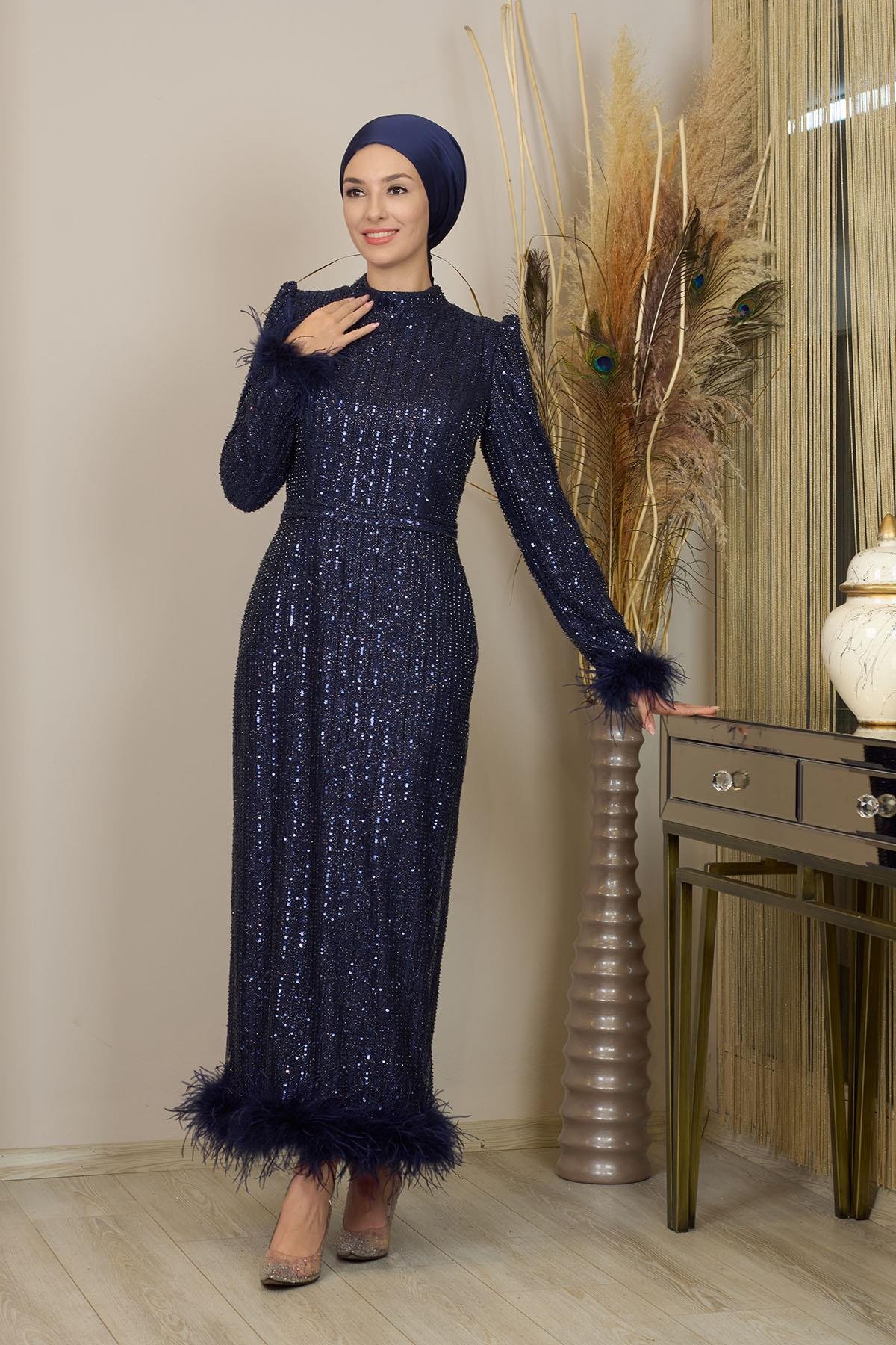 Tüylü Boncuk İşlemeli Bilek Boy Ecrin Abiye Lacivert