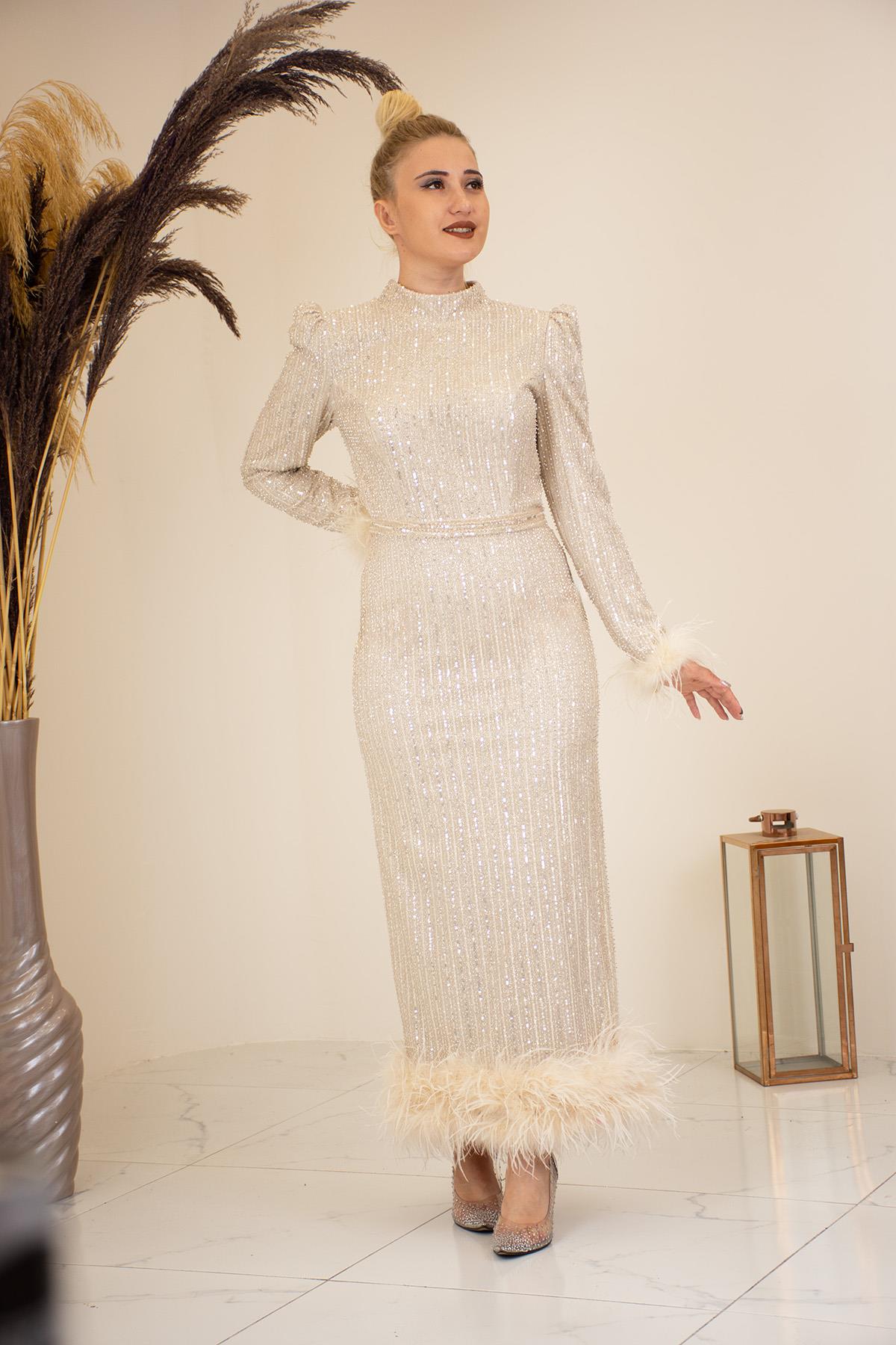 Tüylü Boncuk İşlemeli Bilek Boy Ecrin Abiye Bej