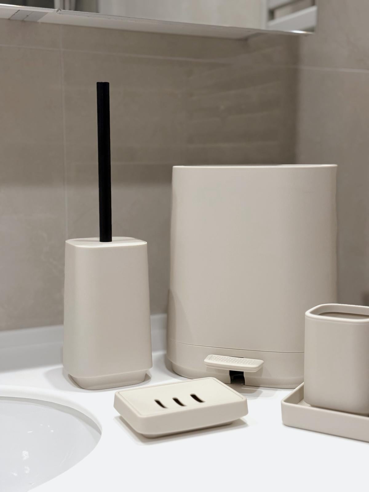 Banyo Seti Altı Parça