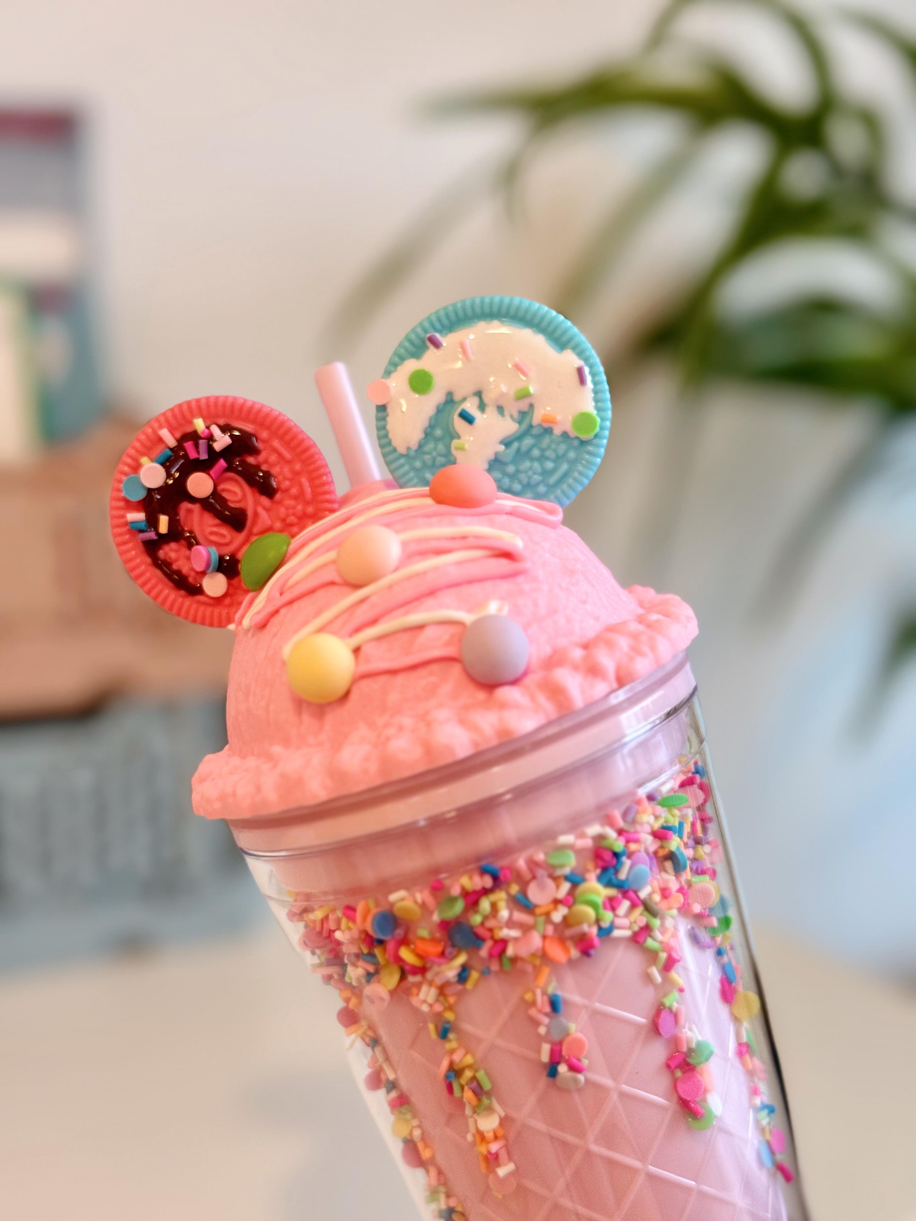 Pipetli Bardak Pembe Kutu Oreo Kulak