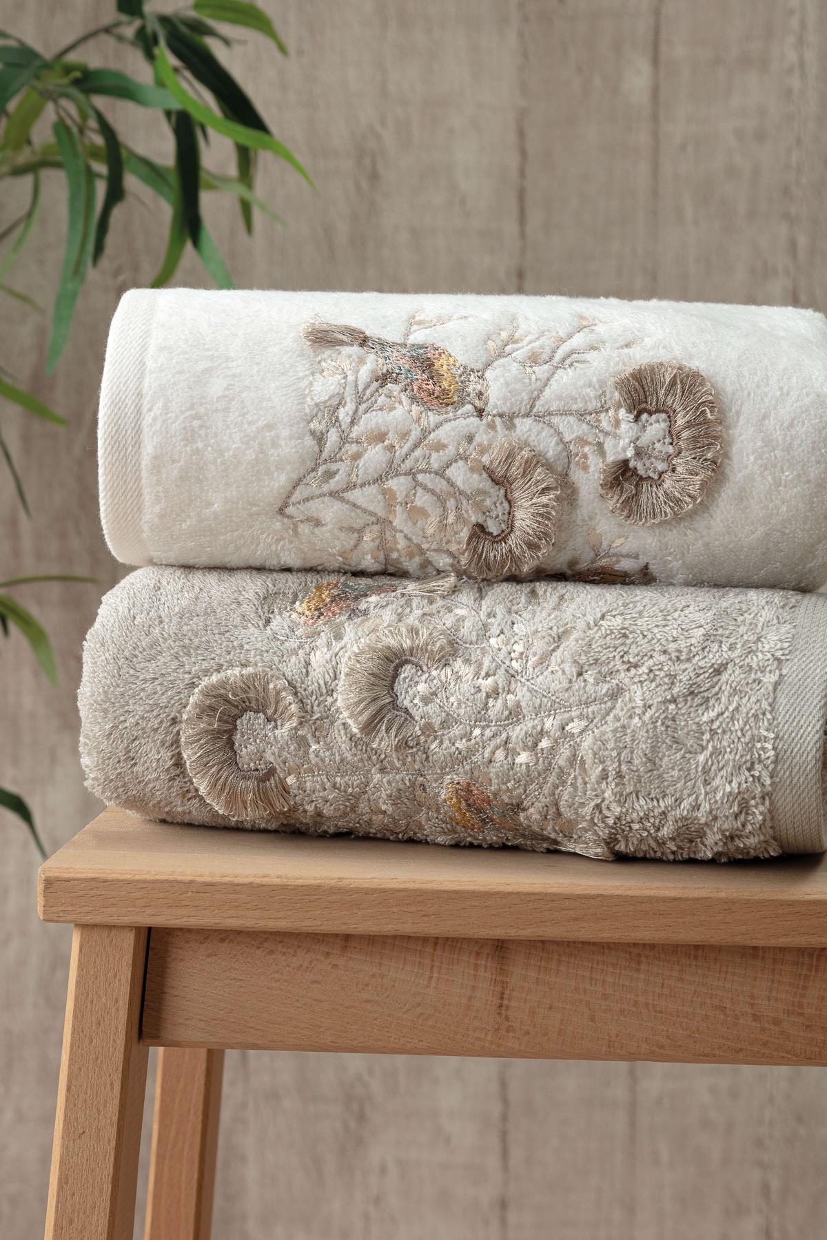 Bomonti 50*90 Bambu 2'Li 3 Boyutlu Nakışlı Yüz Havlusu  Ekru-Kahve