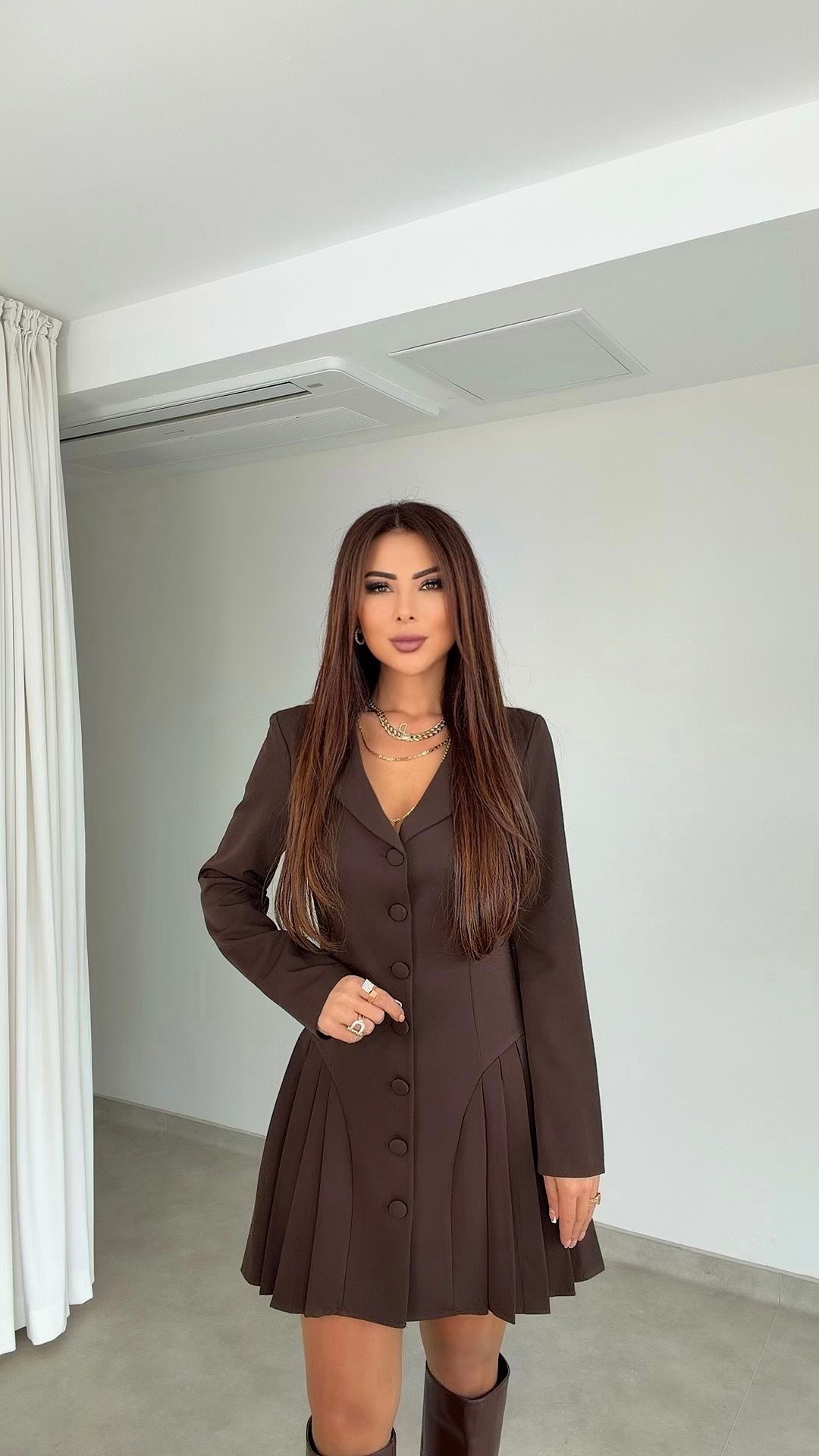 Alima Yandan Pile Detaylı Düğmeli Kahverengi Kadın Elbise