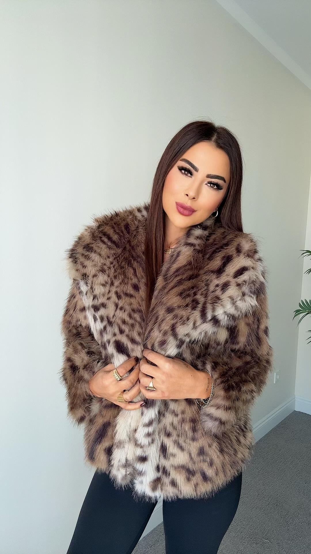 Ameda Kadın Leopar Desenli Premium Kürk