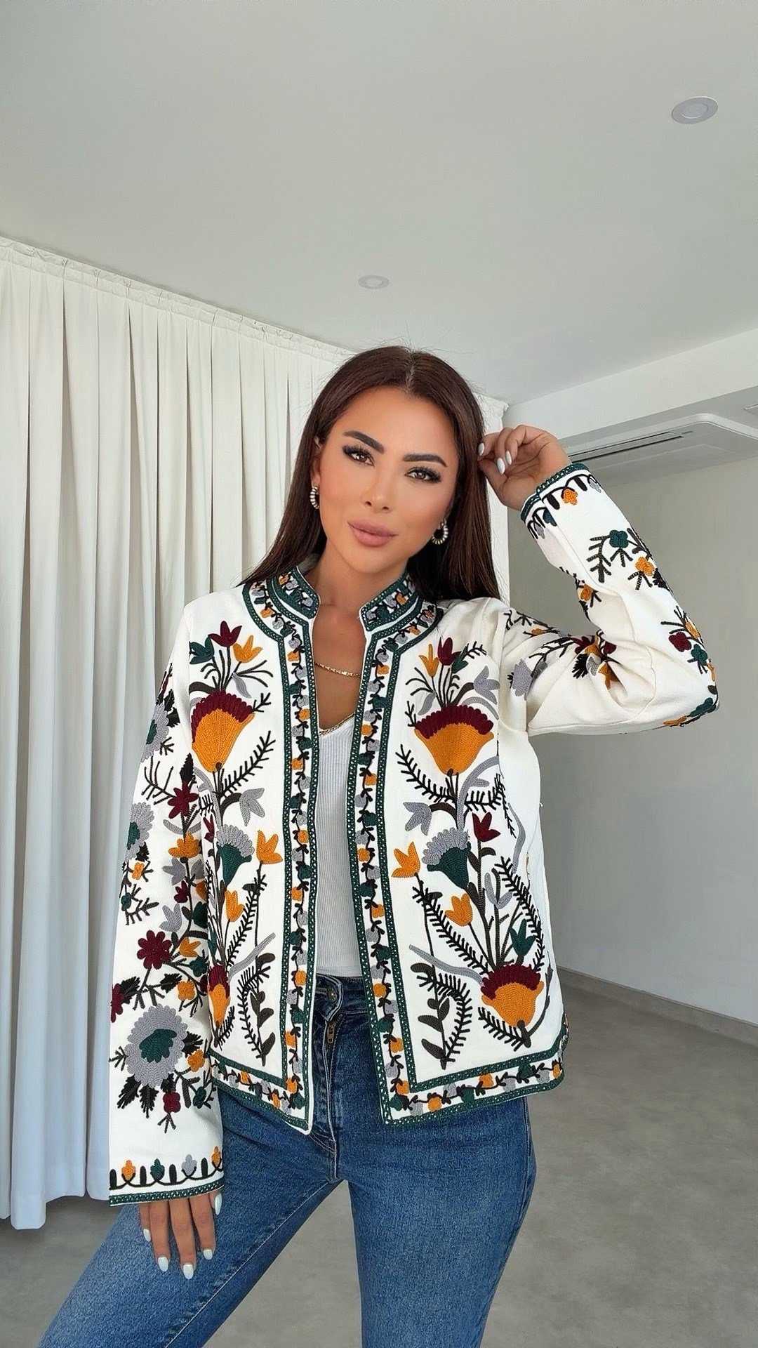Benose Renkli Nakışlı Ceket