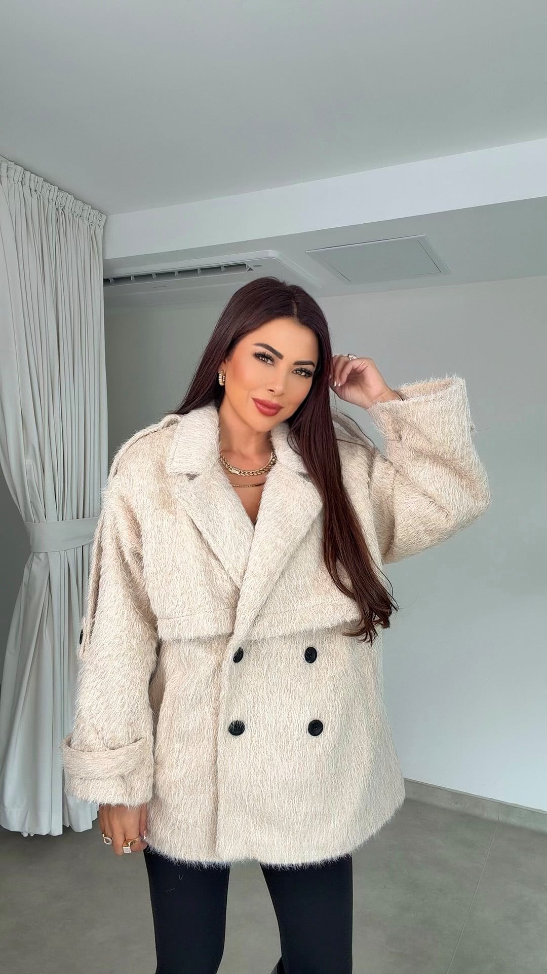 Bijou Kadın Kuşaklı Aplik Detaylı Bej Kürk Kaban