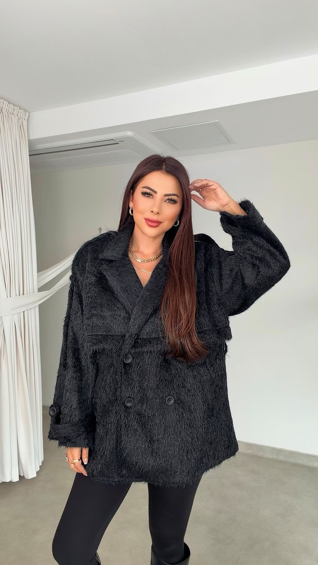 Bijou Kadın Kuşaklı Aplik Detaylı Siyah Kürk Kaban