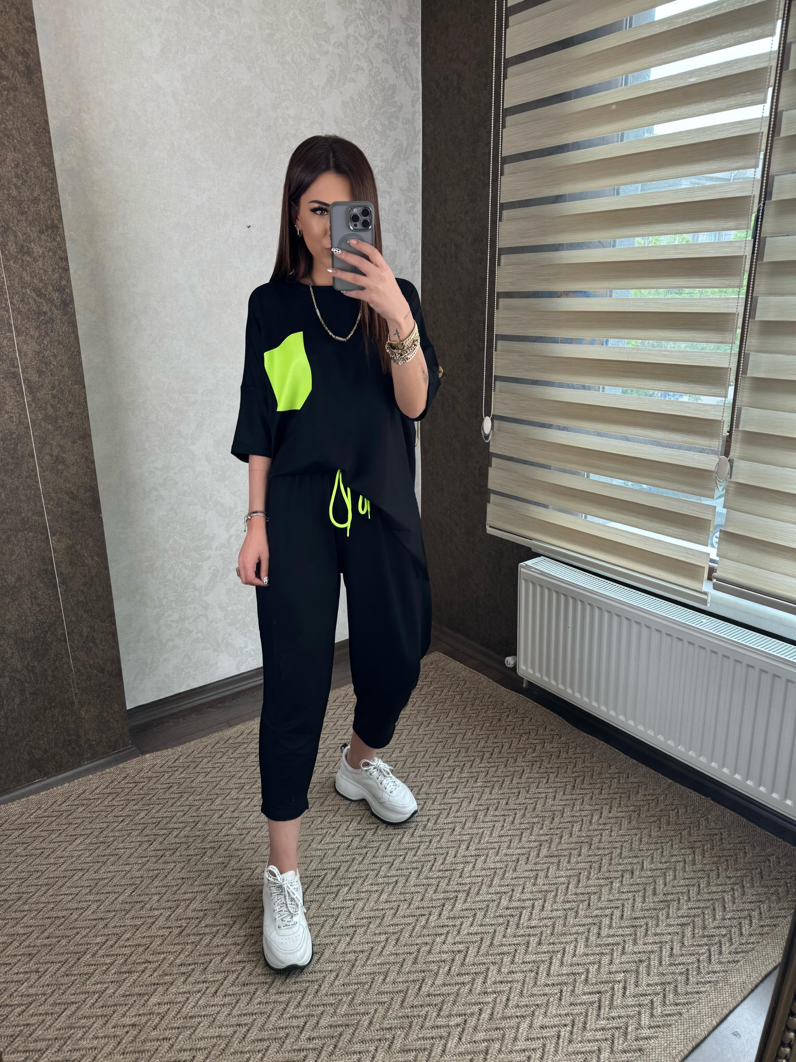 Cebra Kadın Neon Yeşil Cep Detaylı Takım