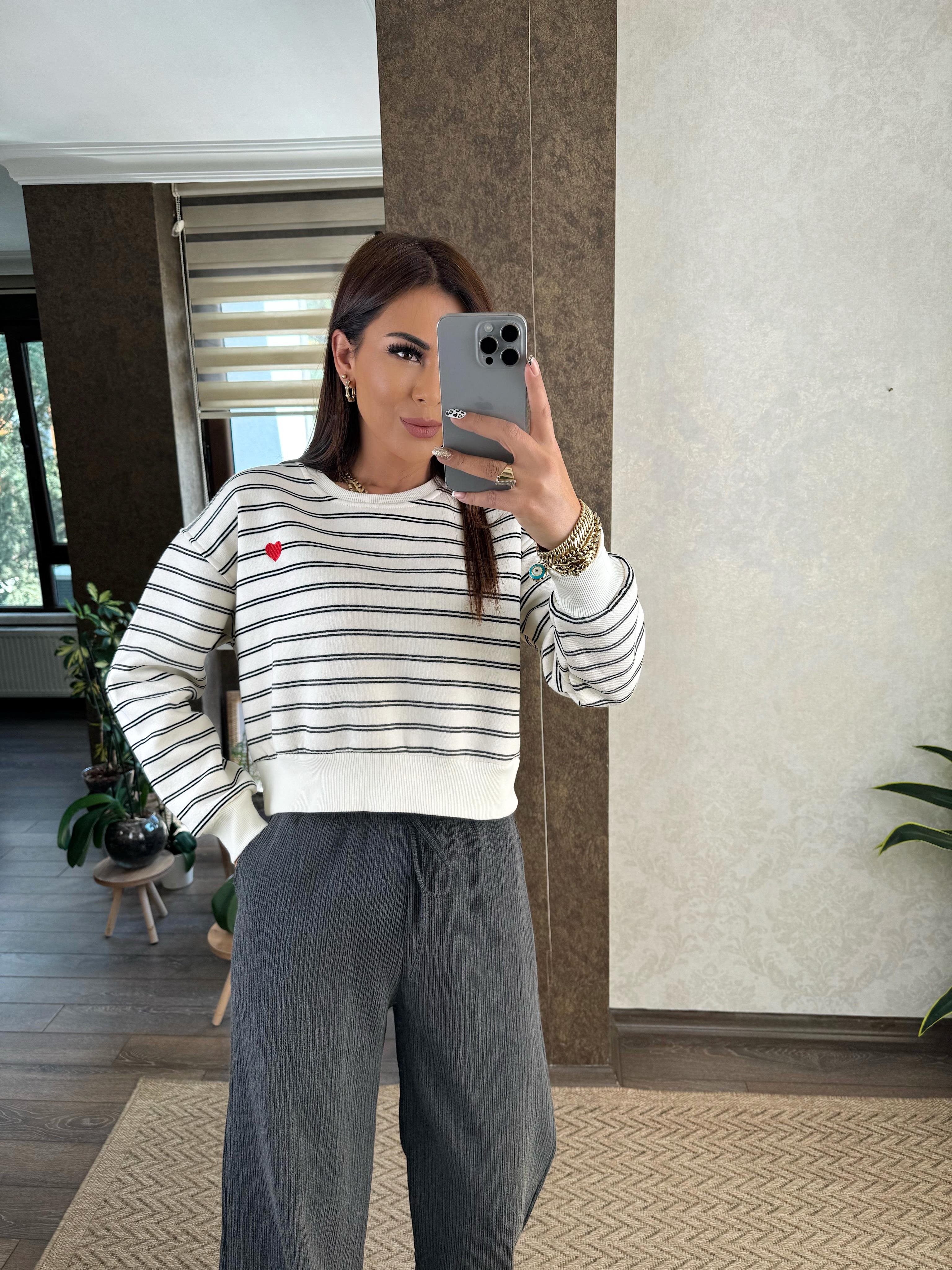 Çizgili-Kalp Detaylı Şardonlu Sweat