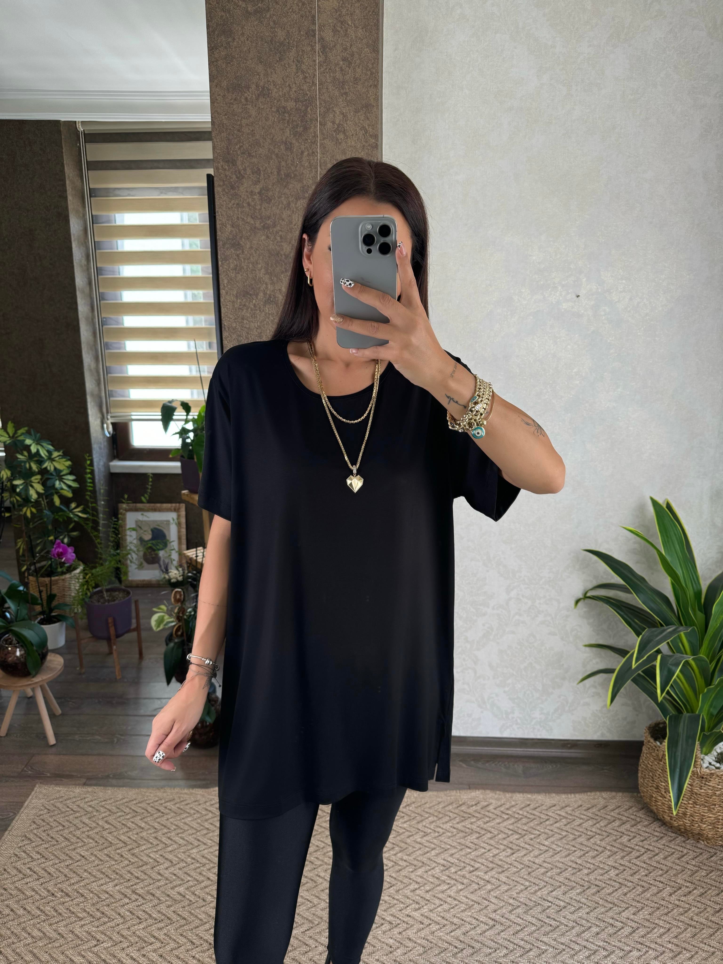 Delay Kadın Bisiklet Yaka Siyah Uzun T-shirt
