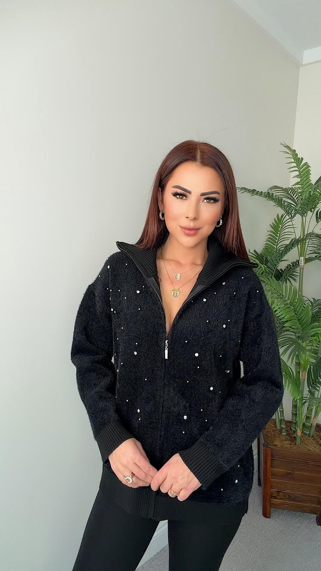 Elva Kadın Taş Detaylı Siyah Triko Ceket Hırka