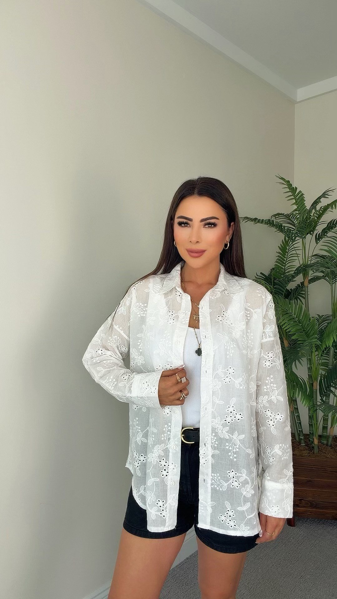 Gupi Kadın Güpürlü Oversize Beyaz Gömlek