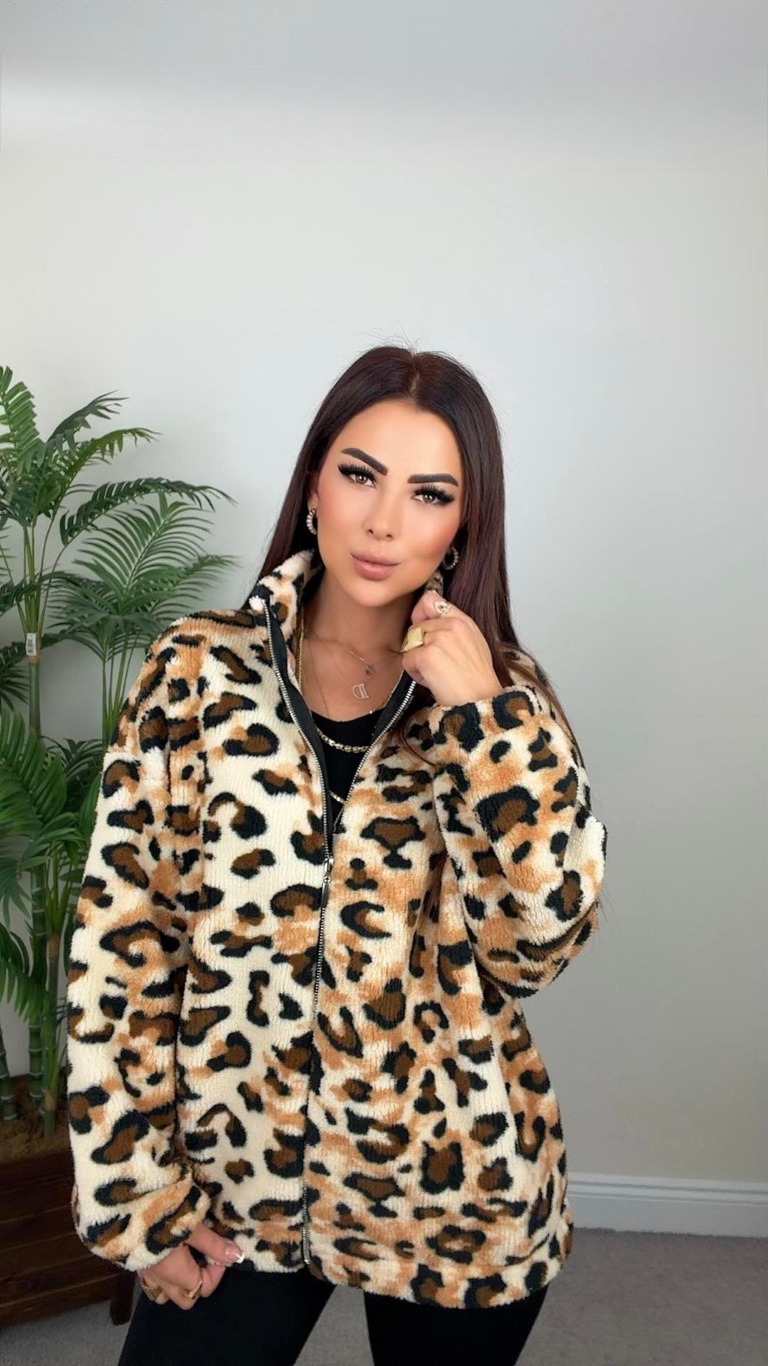 Jaja Kadın Leopar Desenli Peluş Ceket