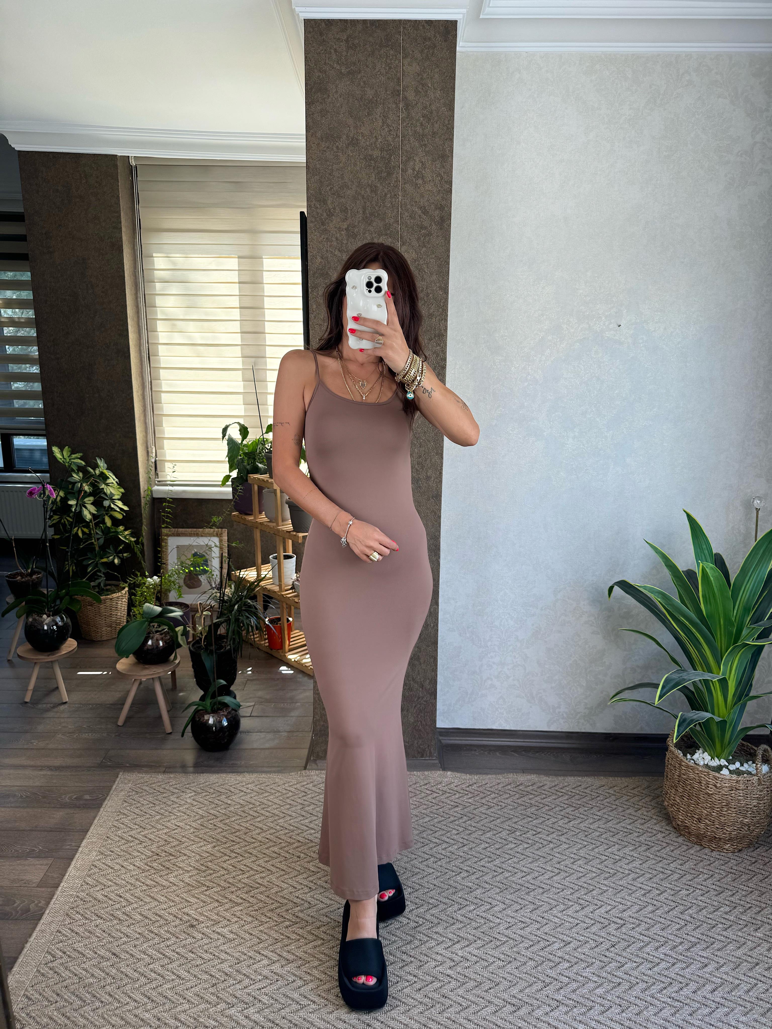 Kensan Kadın Sütlü Kahve Askılı Maxi Boy Elbise