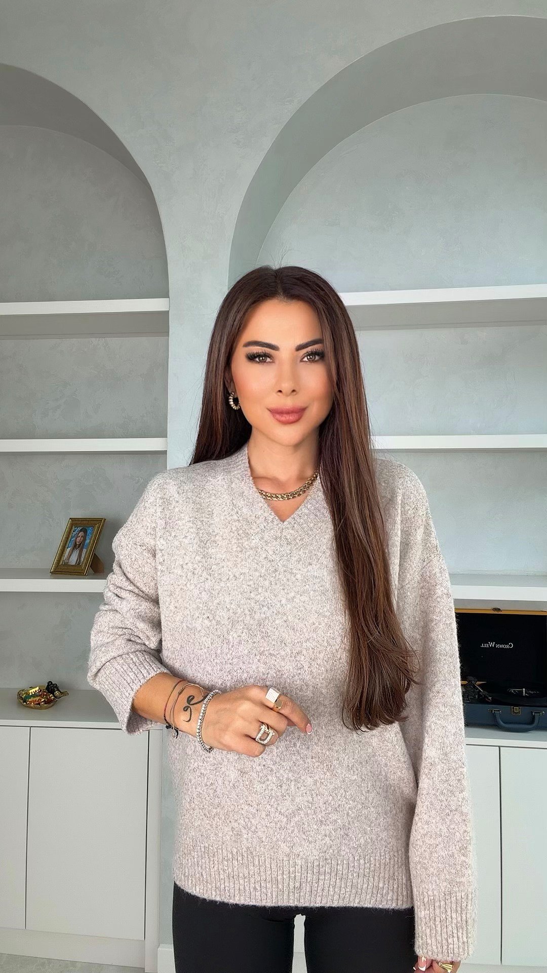 Koten V Yaka Yumuşak Triko Basic Kadın Vizon Kazak