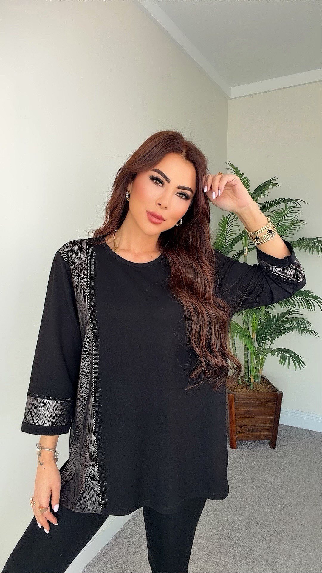 Lunke Kadın Şerit Detaylı Fakir Kol Siyah Bluz