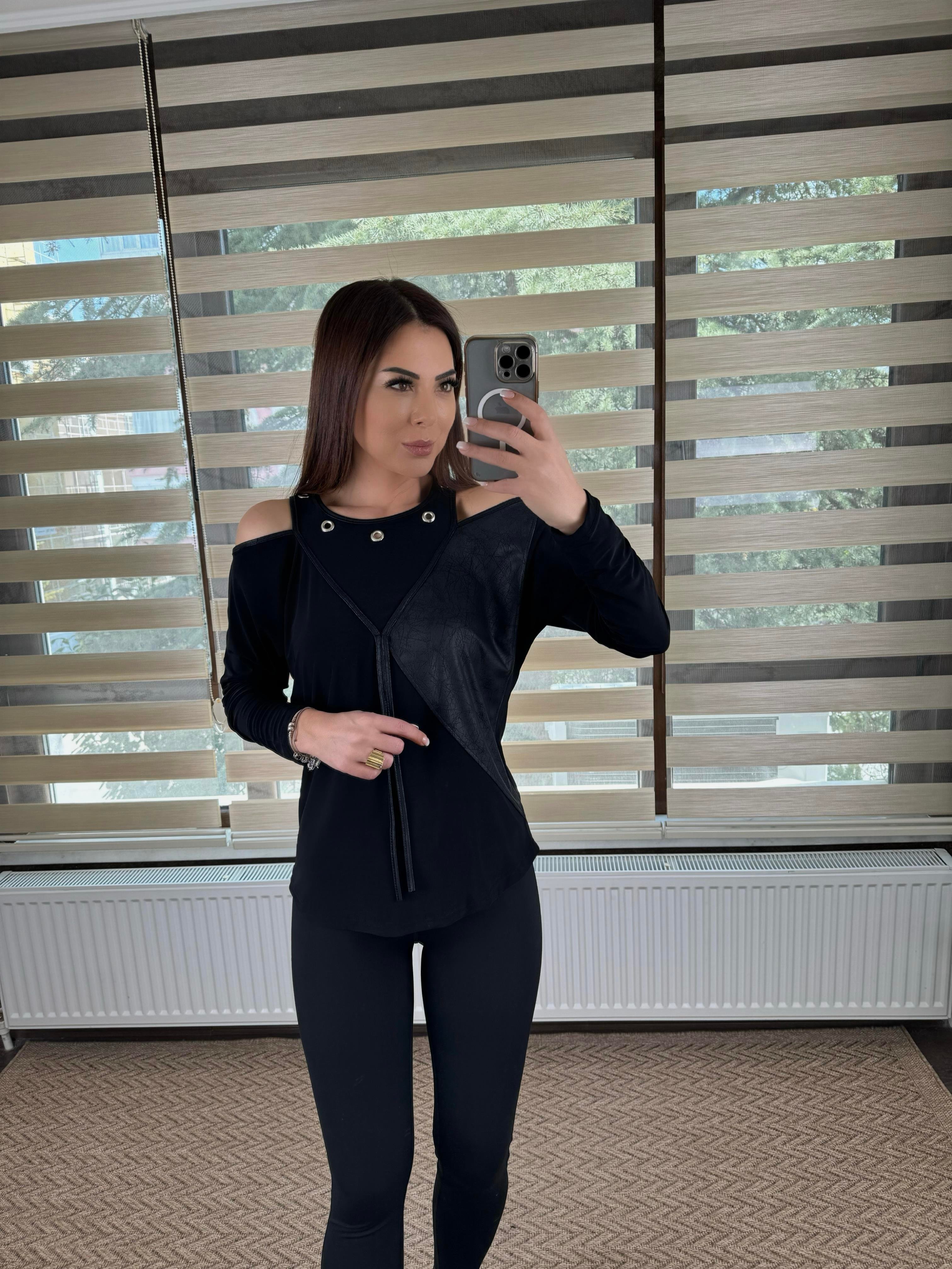 Maer Kadın Kuşgözü Detaylı Siyah Bluz