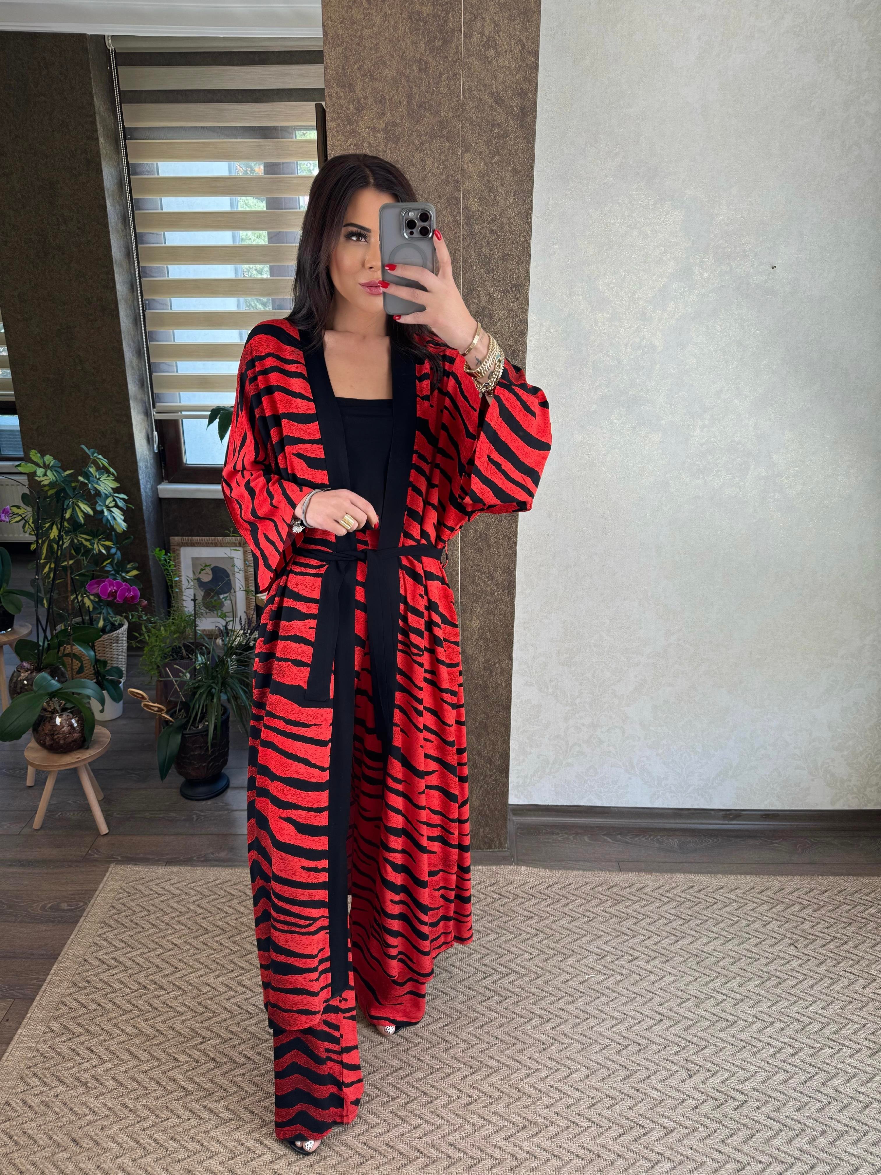 Naser Kadın Kırmızı Zebra Desenli Kimonolu Takım