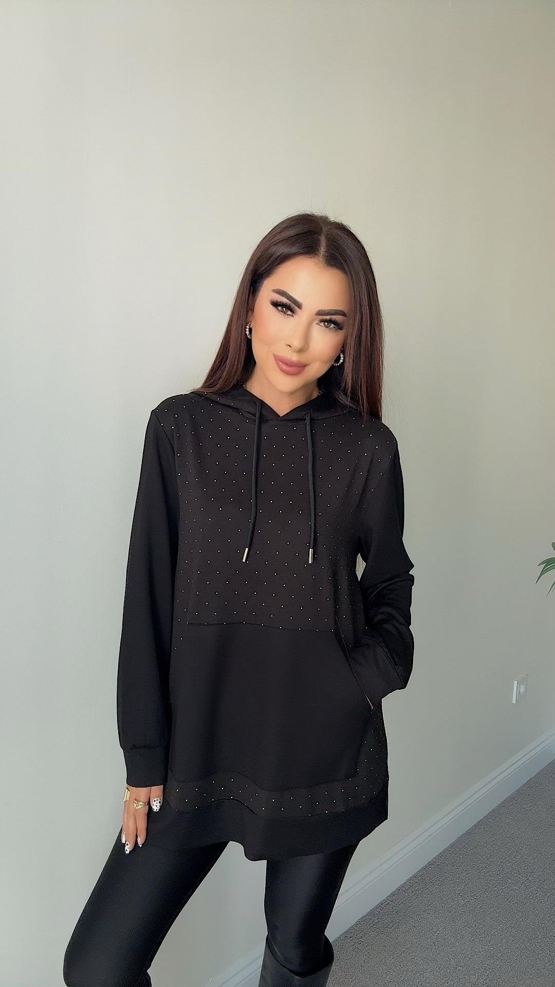 Novo Kadın Taş Detaylı Kapüşonlu Sweat Siyah Bluz