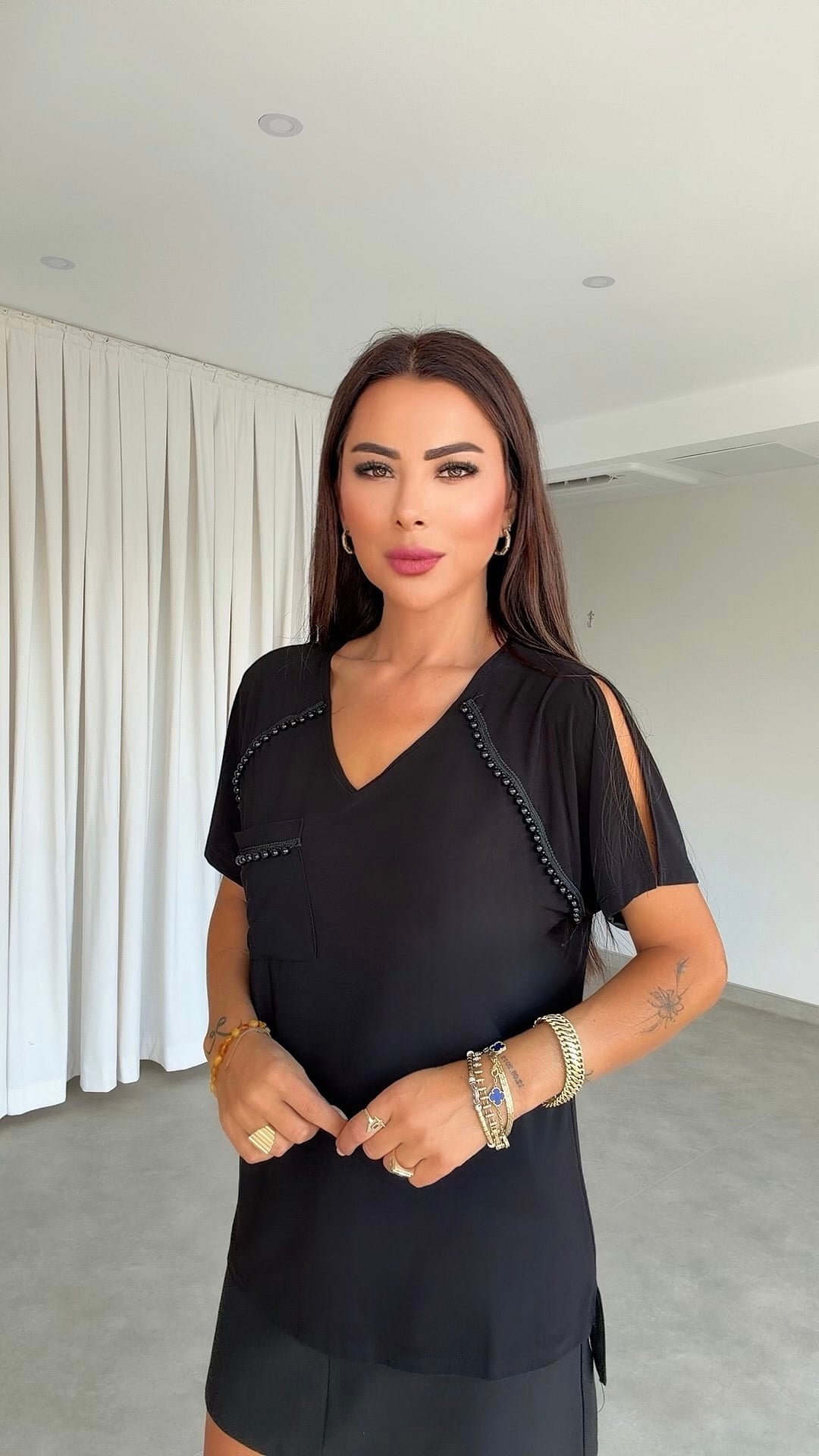 Olbe Kadın Boncuk Detaylı Siyah Bluz