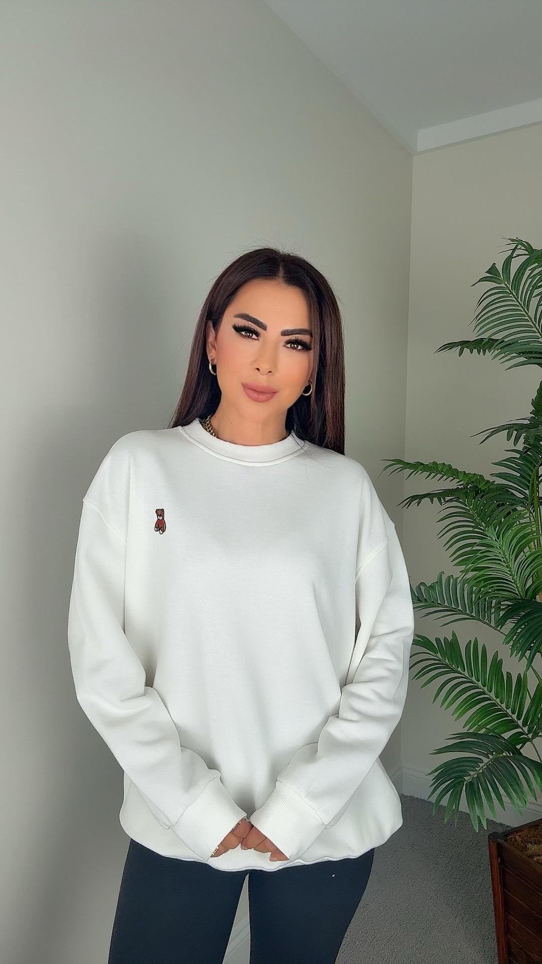 Page Kadın Mini Ayıcık İşlemeli Beyaz Sweat