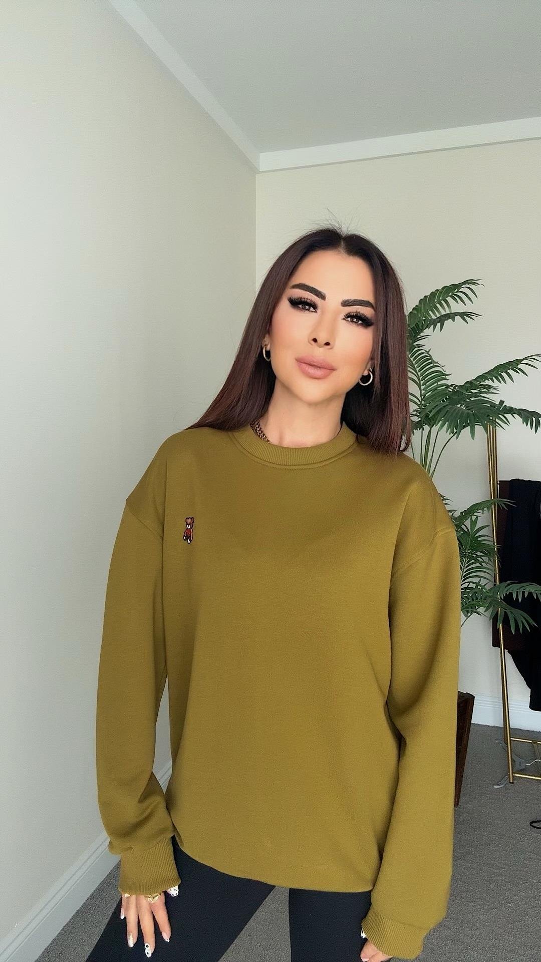 Page Kadın Mini Ayıcık İşlemeli Yağ Yeşili  Sweat