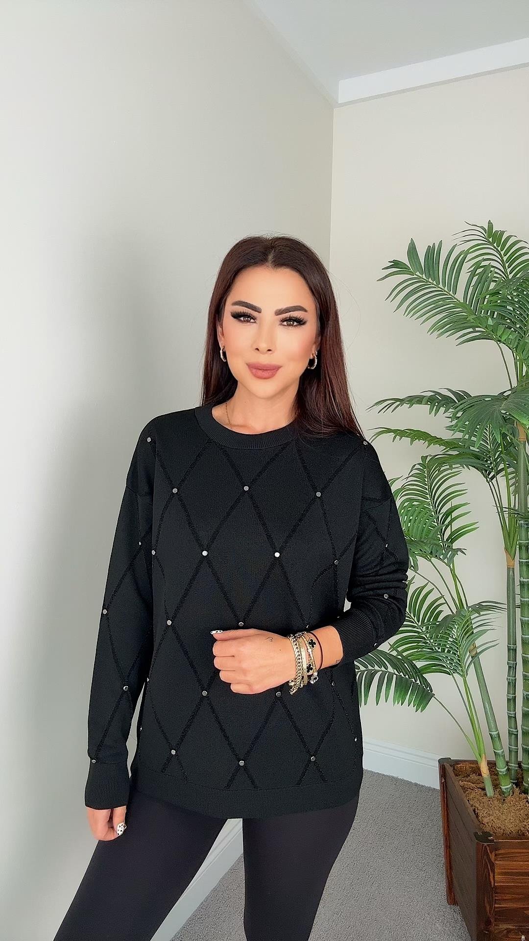 Penny Kadın Desenli ve Taş Detaylı Siyah Triko