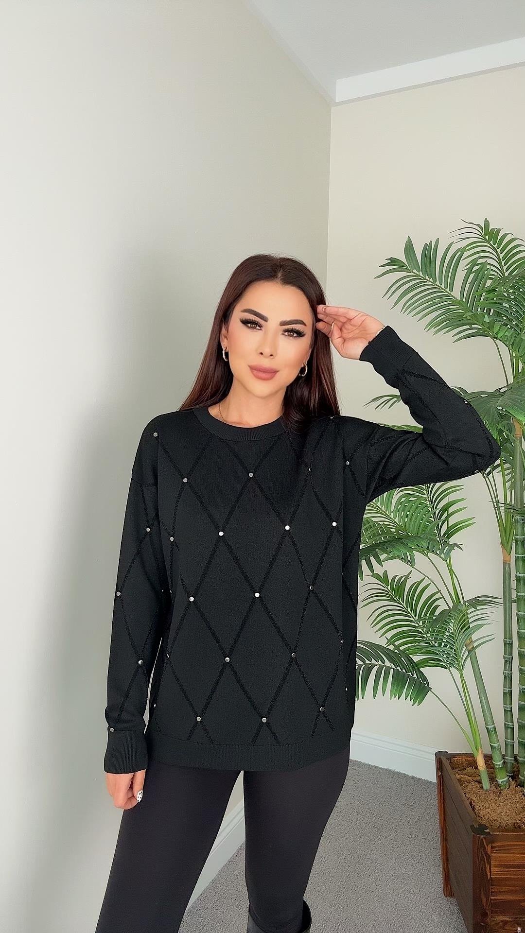 Penny Kadın Desenli ve Taş Detaylı Siyah Triko