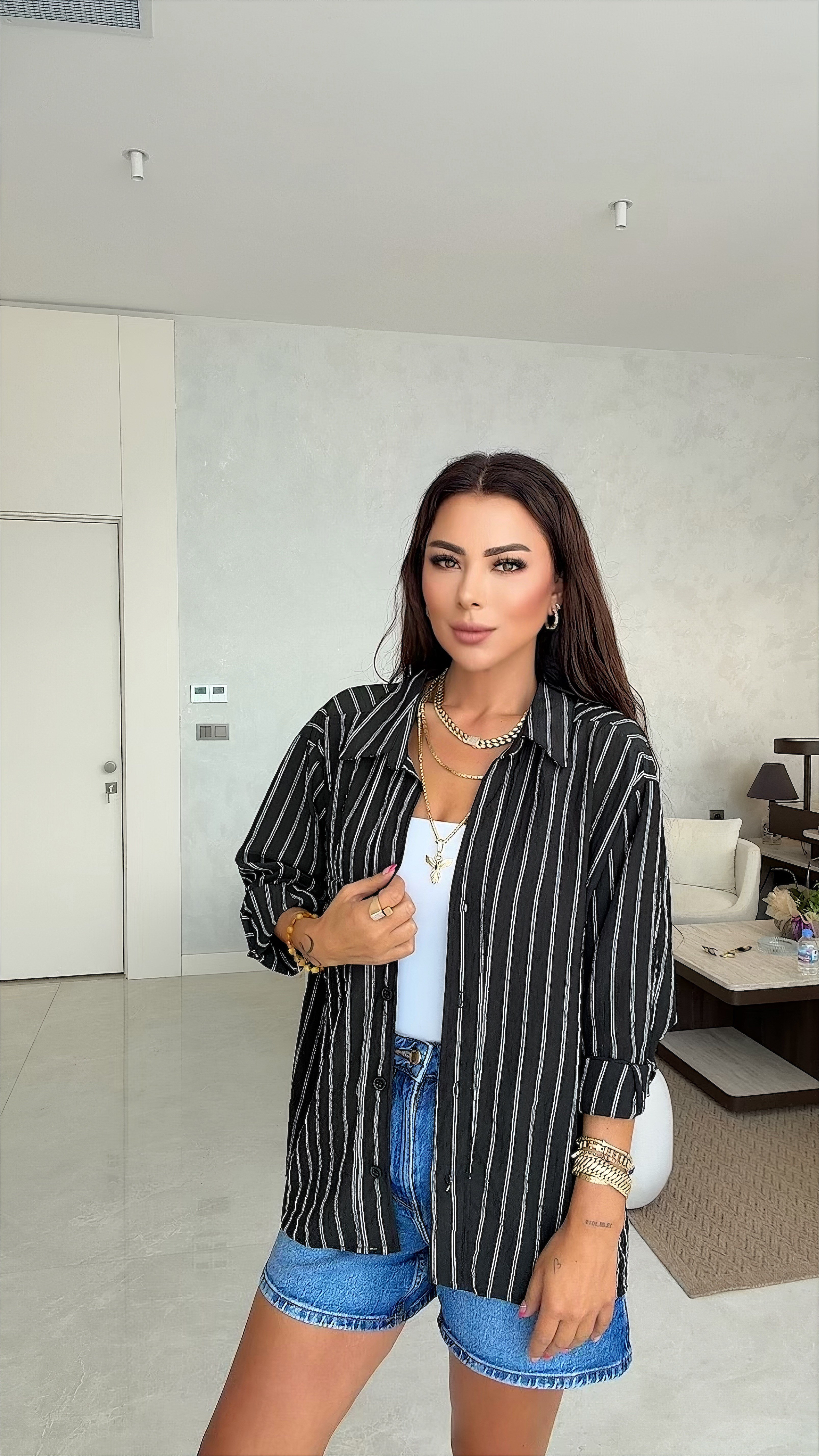 Renra Kadın Oversize Çizgili Siyah Gömlek