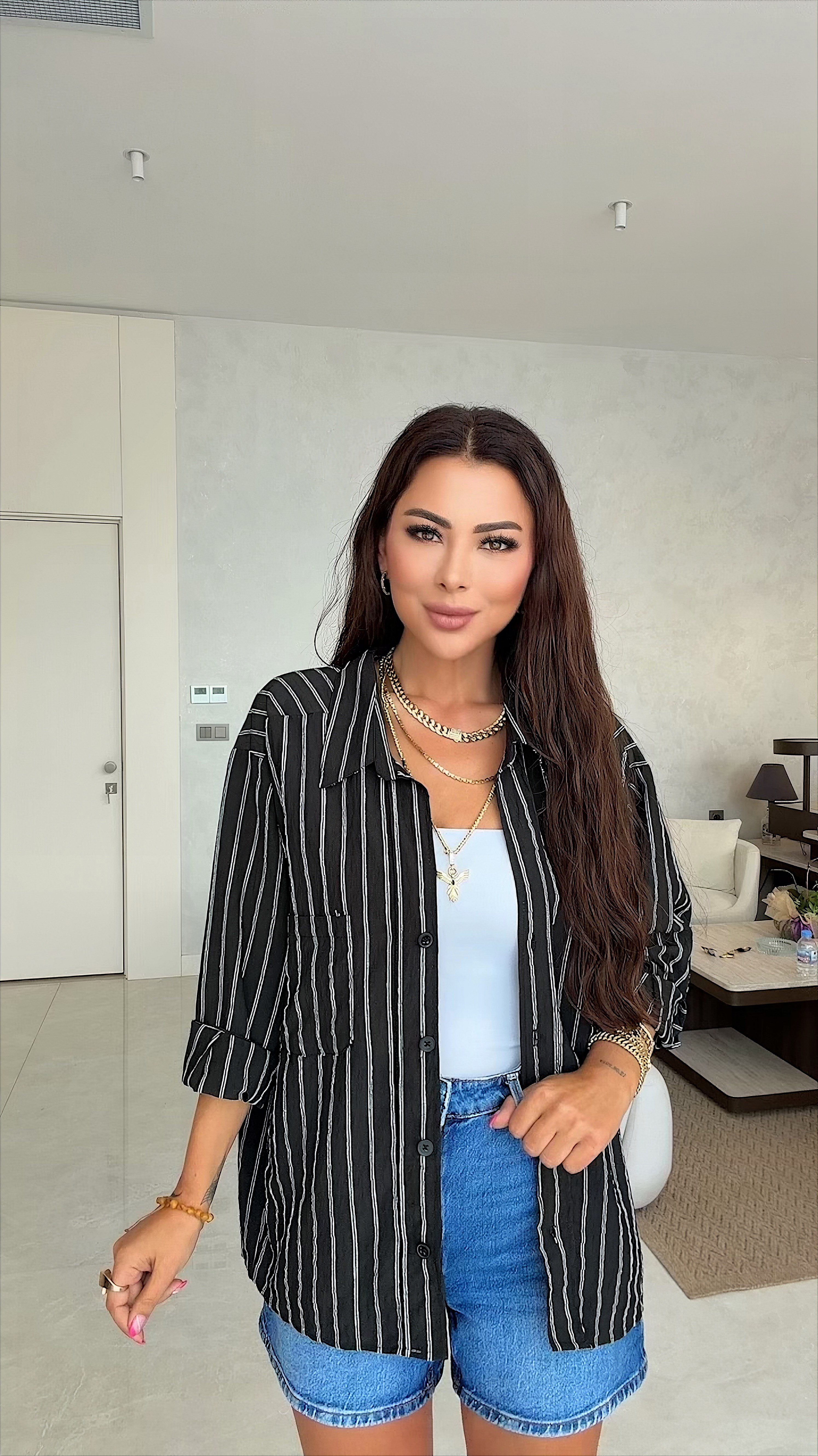 Renra Kadın Oversize Çizgili Siyah Gömlek