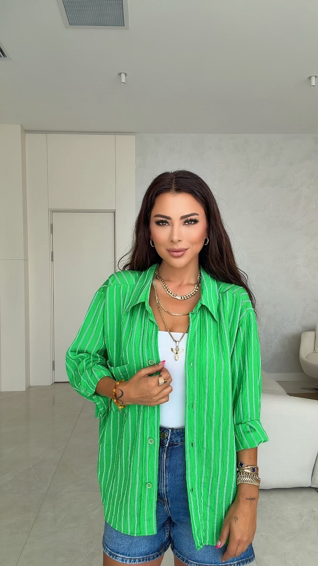 Renra Kadın Oversize Çizgili Yeşil Gömlek