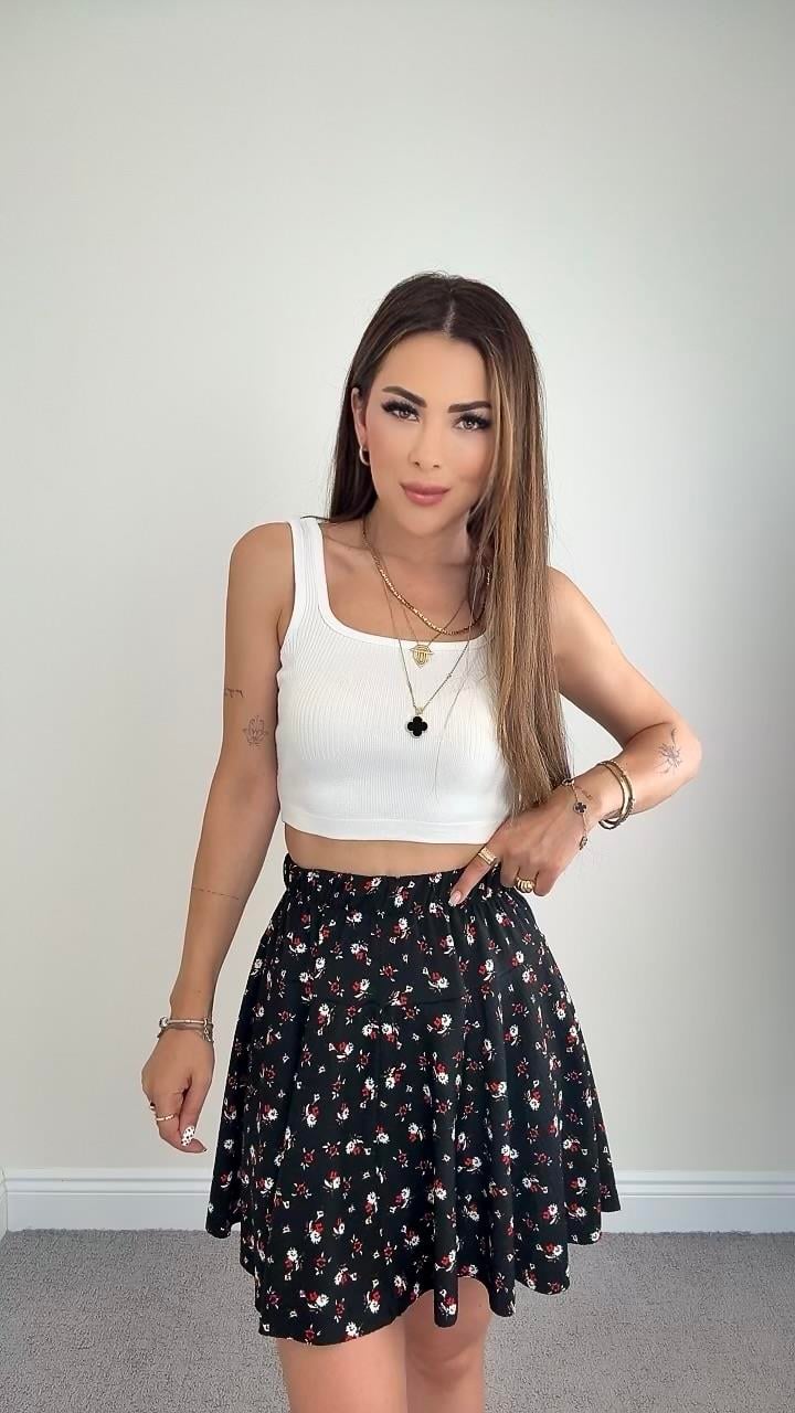 Samy Kadın Çiçek Desenli Siyah Şort Etek