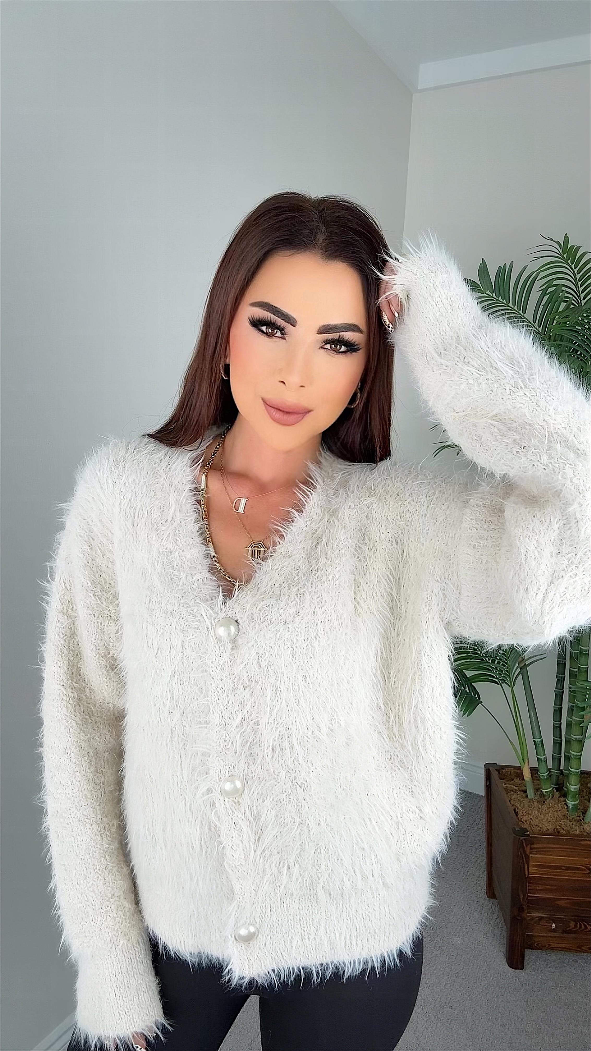 Sheby Kadın Sakallı İnci Düğmeli Ekru Hırka