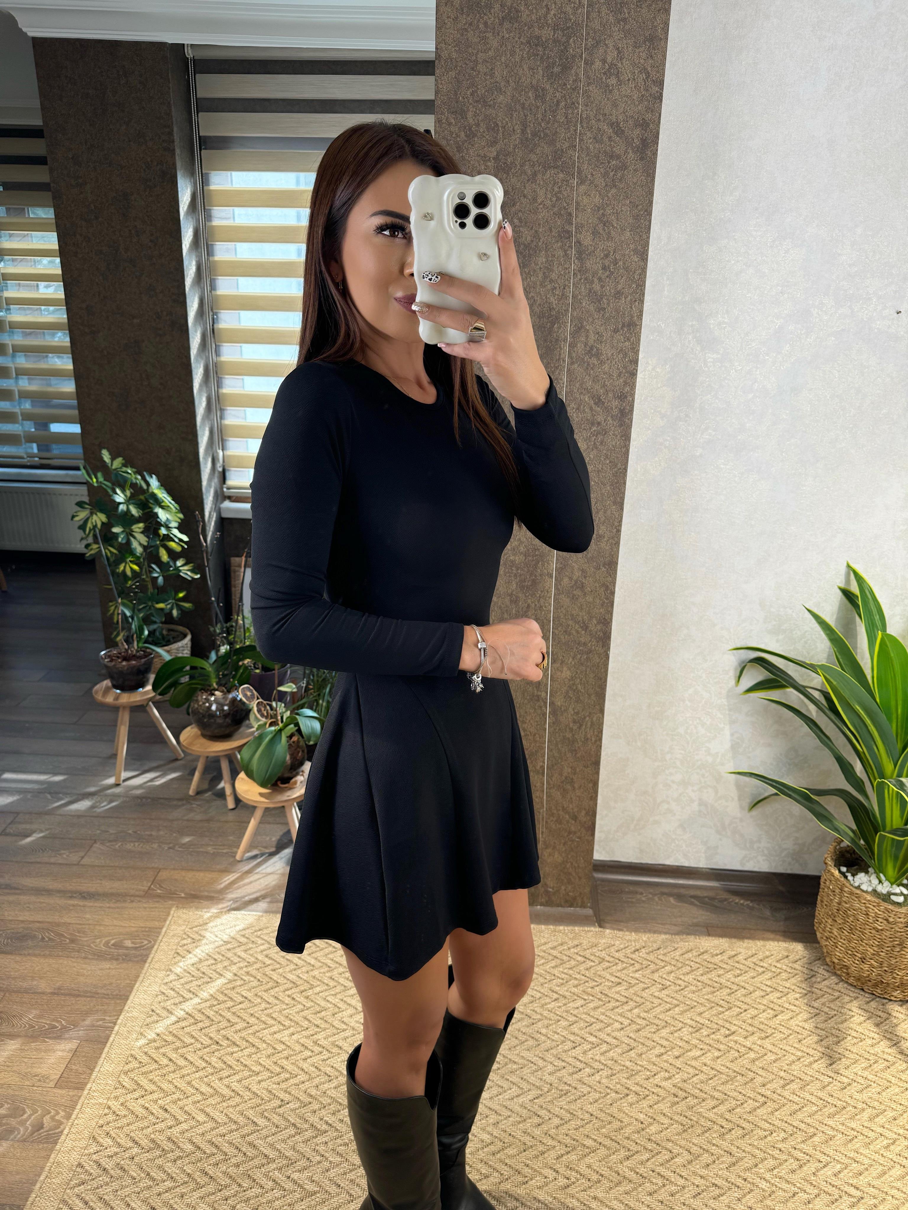 Sıfır Yaka Siyah Mini Elbise