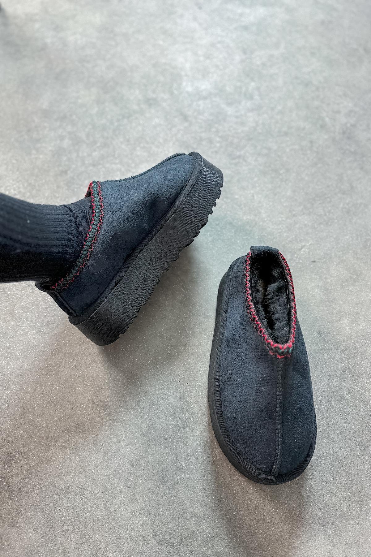 Brilliant Siyah Kürklü Bootie