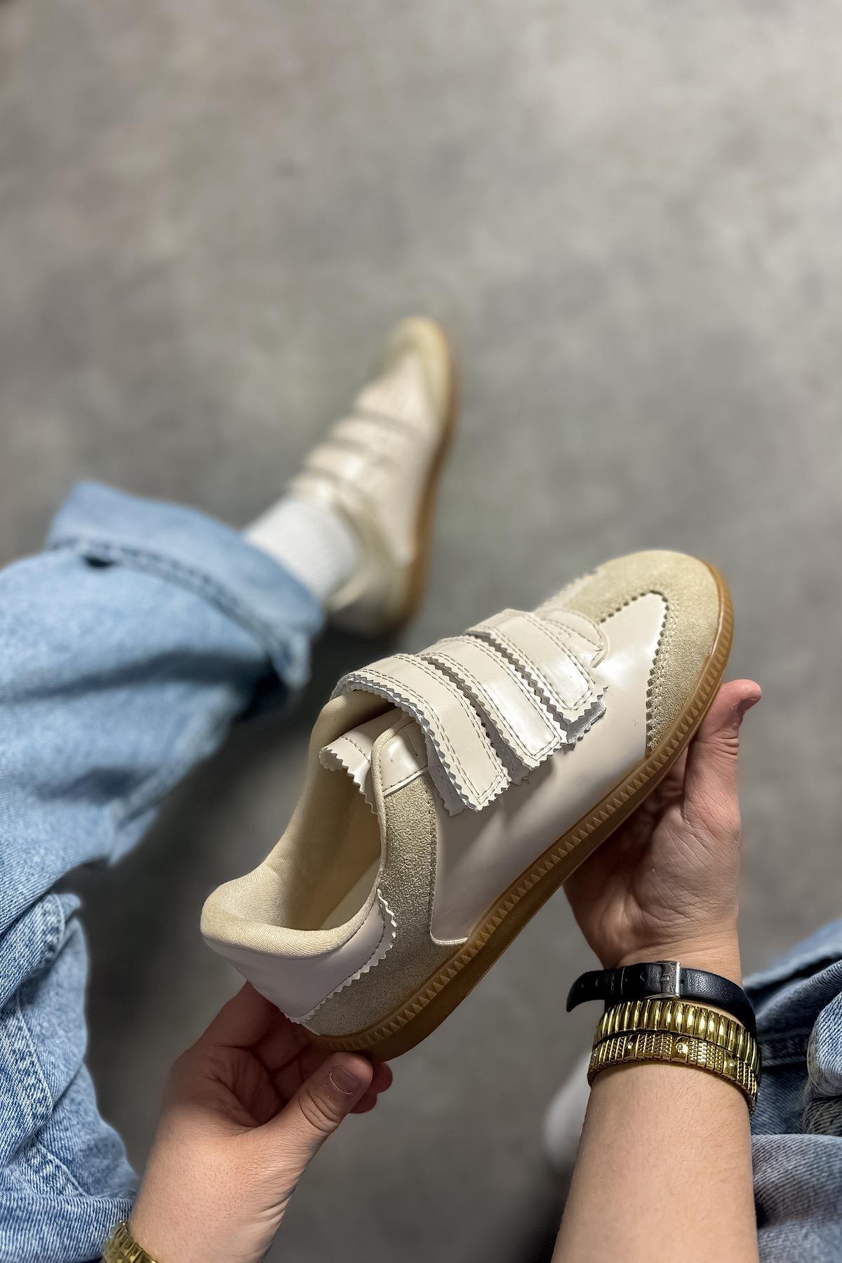 Cırry Bej Cilt Süet Detaylı Cırtlı Kadın Sneakers