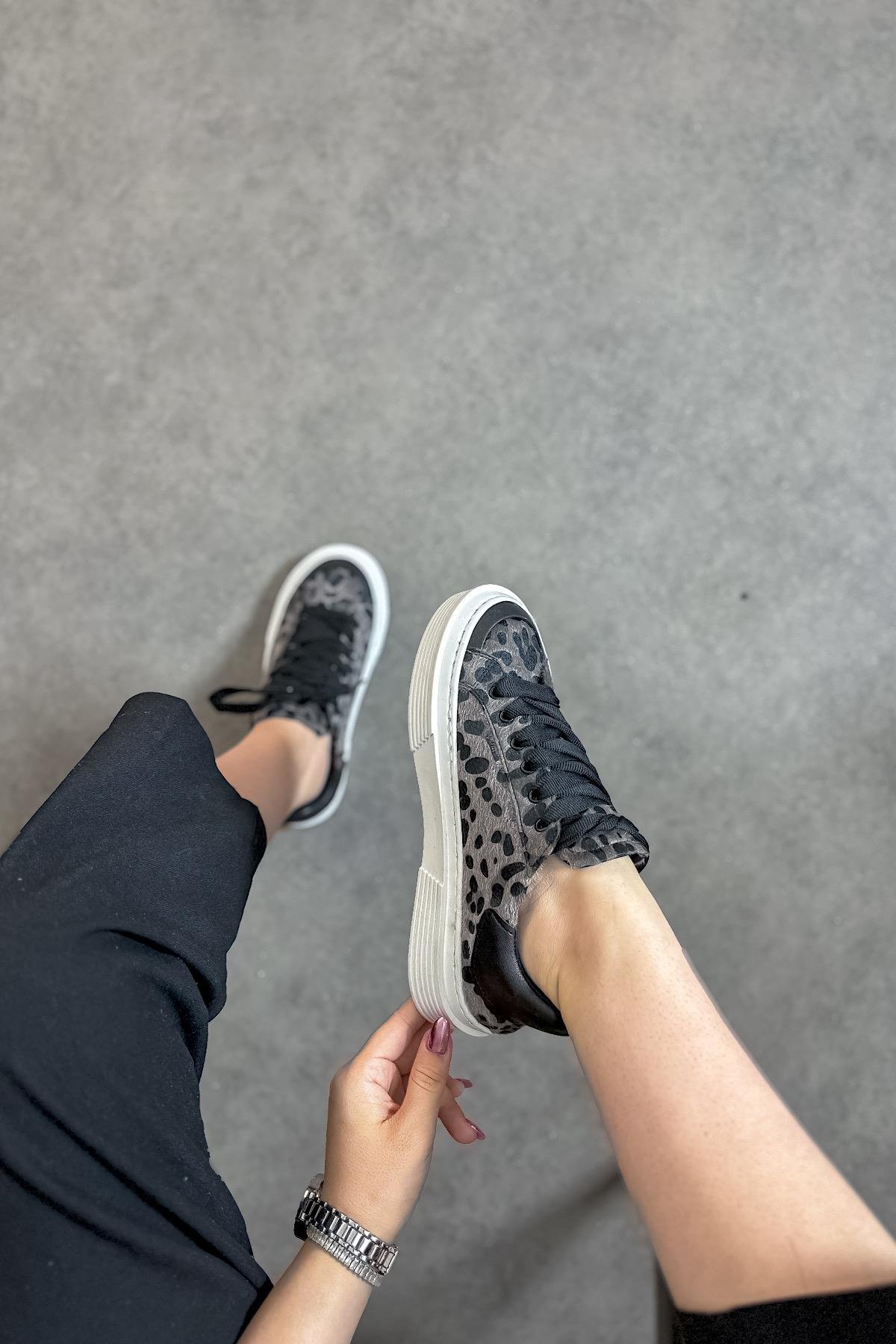 Liar Siyah Leopar Desenli Kadın Sneakers