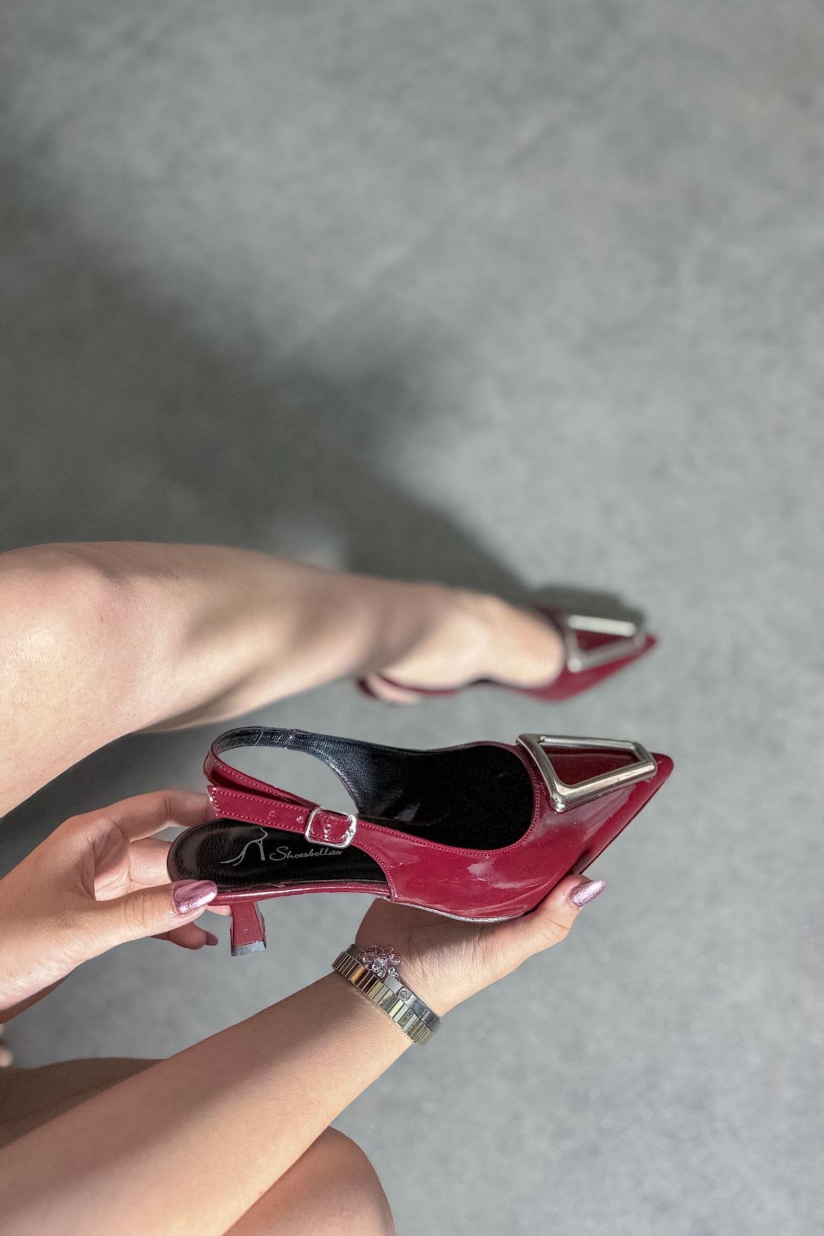 Ucy Bordo Rugan Üçgen Toka Detaylı Kadın Topuklu Ayakkabı