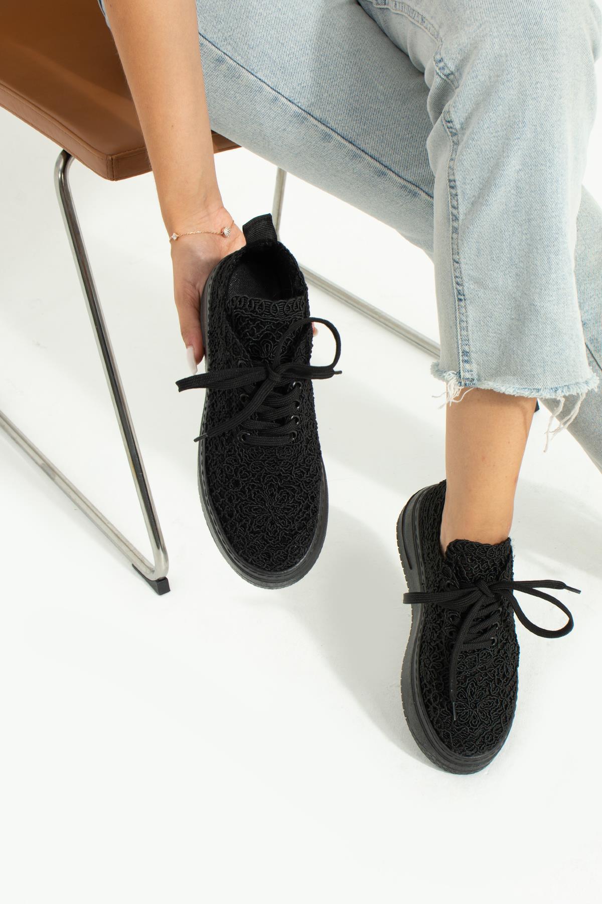 Matic Siyah Sneakers