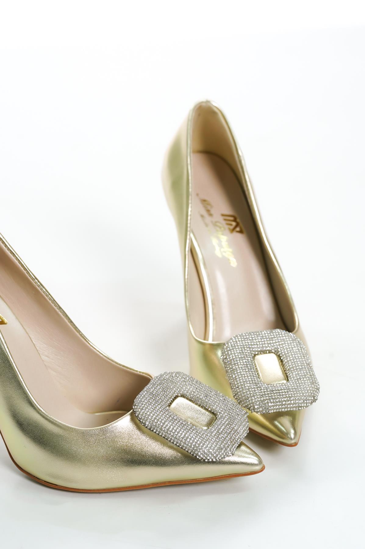Mensa Parlak Gold Taş Detaylı Topuklu Stiletto Ayakkabı