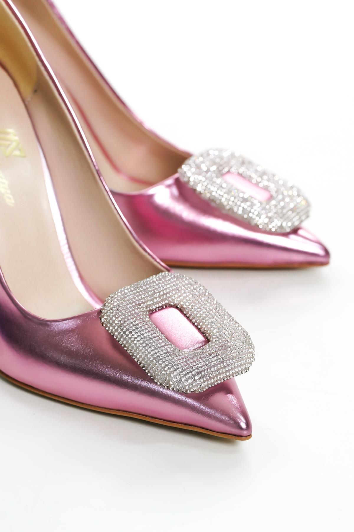 Mensa Parlak Pudra Taş Detaylı Topuklu Stiletto Ayakkabı
