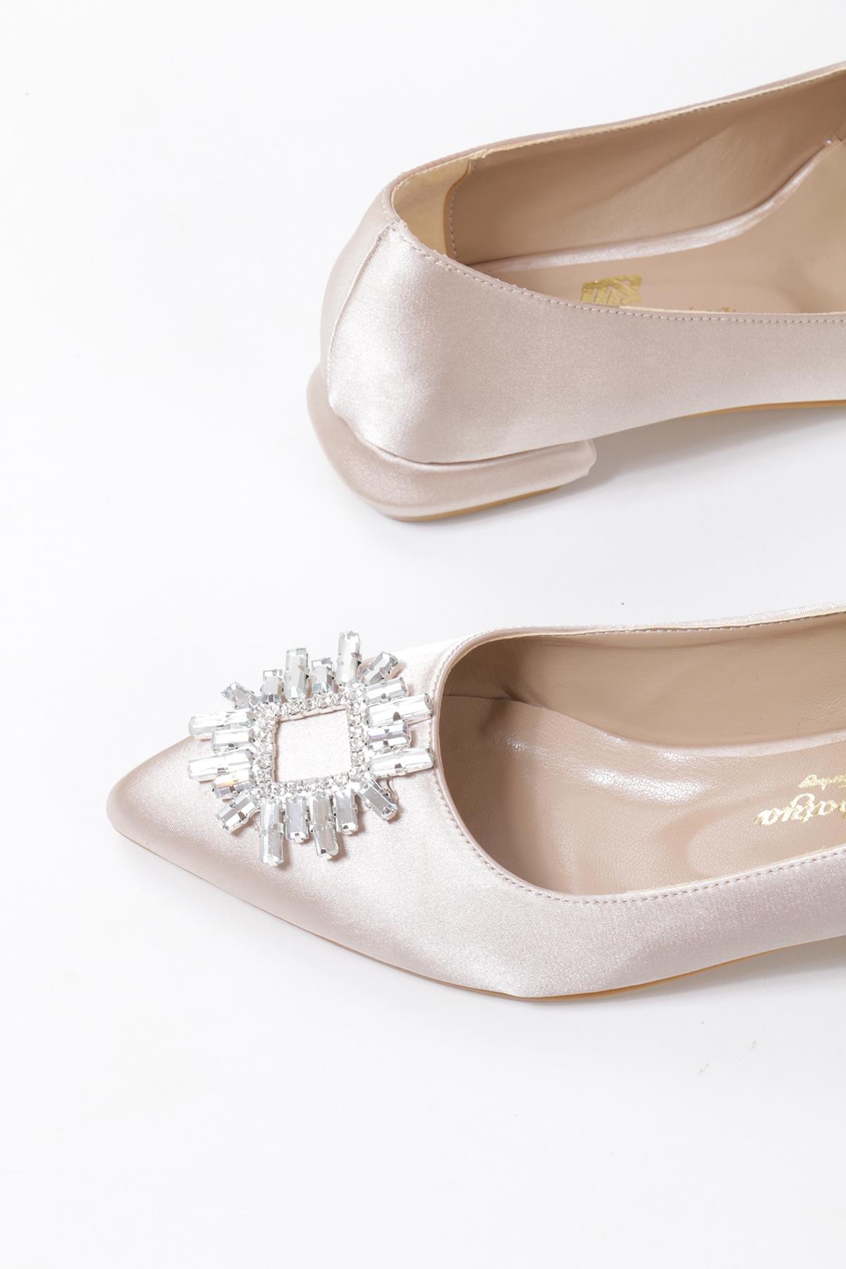 Nicia Nude Saten Taş Detay Sivri Burun Kadın Babet