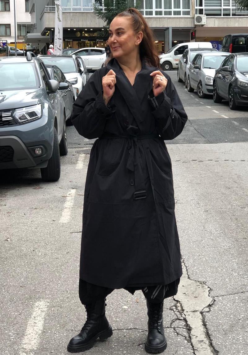 Oversize Siyah Trenç Ceket