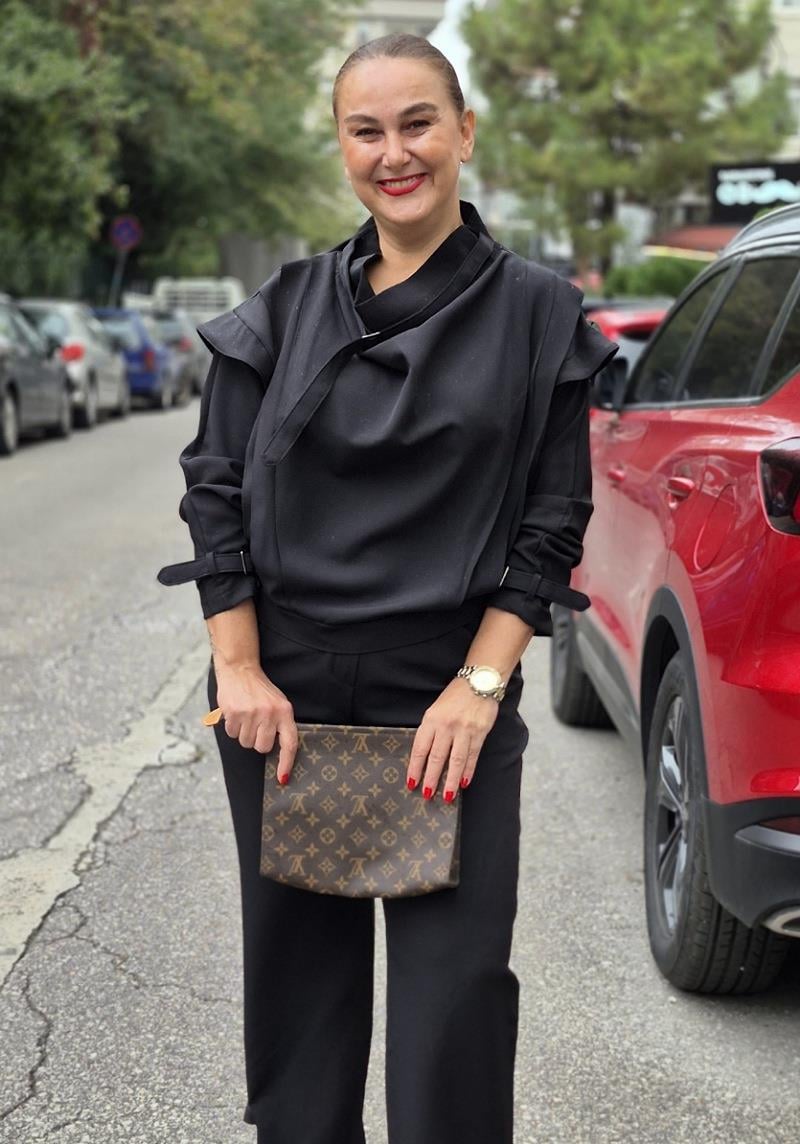 Siyah Pliseli Tasarım Takım 