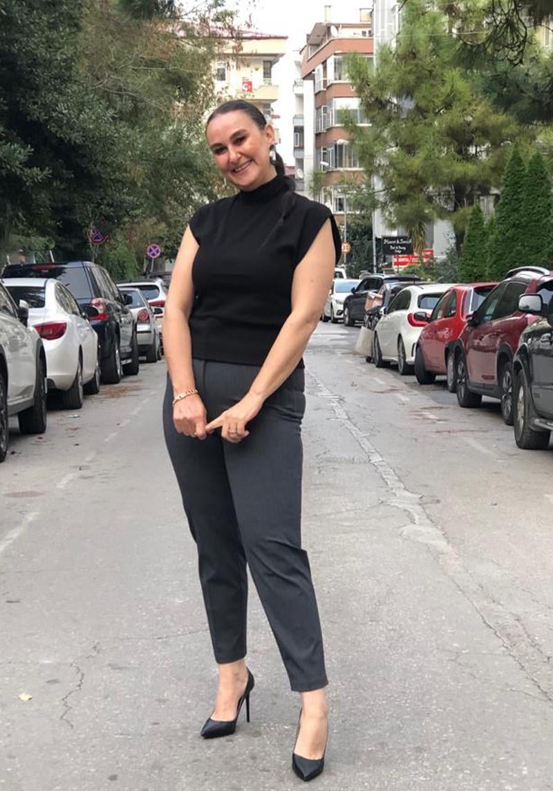 Yüksek Bel Toparlayıcı Ful Likralı Boru Paça Siyah Kumaş Pantolon