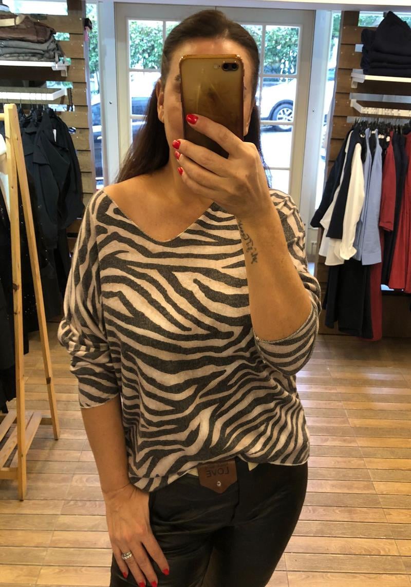 Zebra Desen V Yaka Triko Bluz
