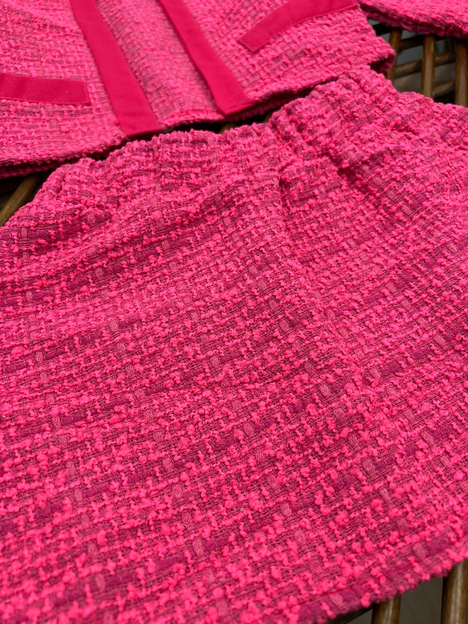 Pembe Channel Takım